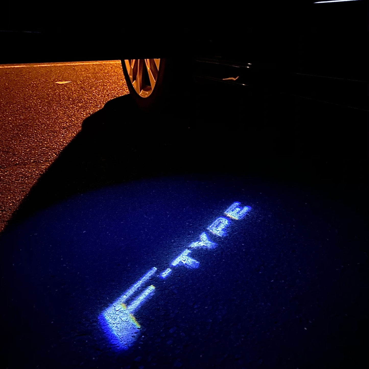 JAGUAR F TYPE LOGO PROJECROTR LIGHTS Nr.109 (quantity 1 = 1 sets/2 door lights)
