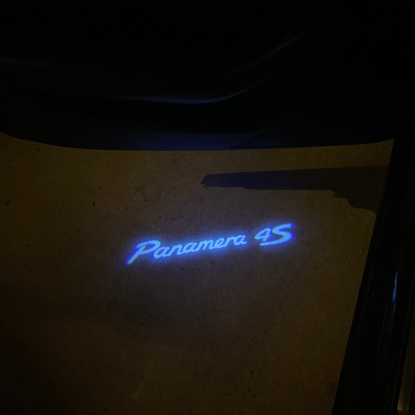 PORSCHE Panamera LOGO PROJECTOT LIGHTS Nr.8087 (quantity 1 = 2 Logo Film / 2 door lights)