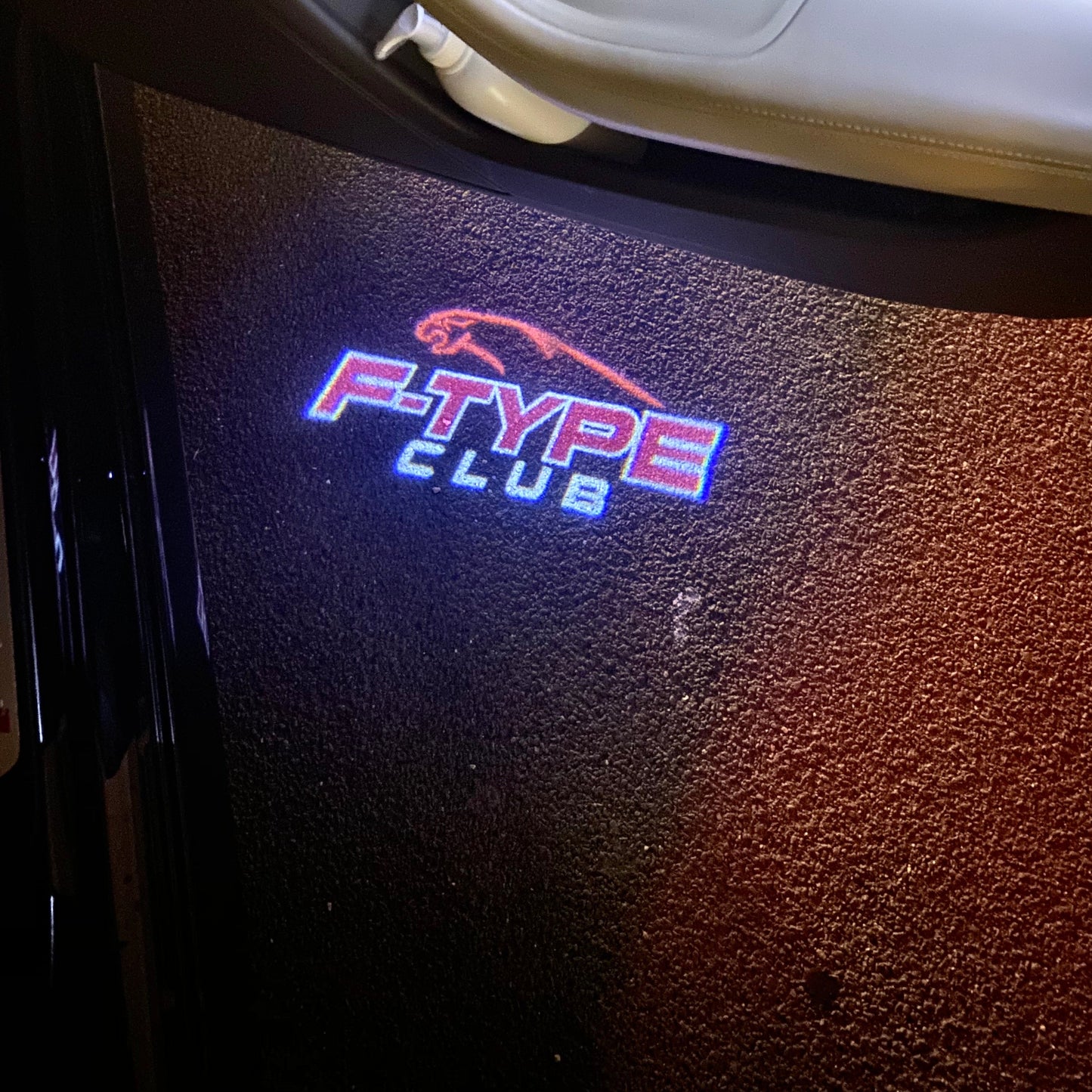 JAGUAR F TYPE LOGO PROJECROTR LIGHTS Nr.136 (quantity 1 = 1 sets/2 door lights
