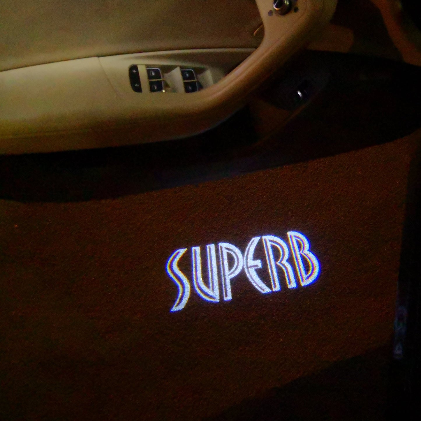 SKODA SUPERB LOGO PROJECTOT LIGHTS Nr.90 (quantity 1 = 2 Logo Film / 2 door lights)