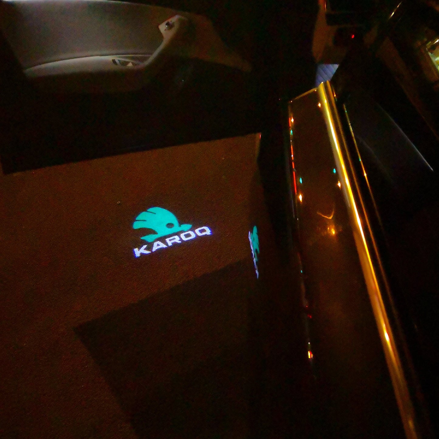 SKODA KAROQ LOGO PROJECTOT LIGHTS Nr.79 (quantity 1 = 2 Logo Film / 2 door lights)