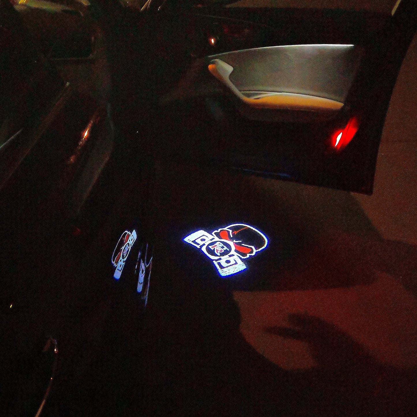 GTR R35 MASK LOGO PROJECTOT LIGHTS Nr.02 (quantity 1 = 2 Logo Films /2 door lights)