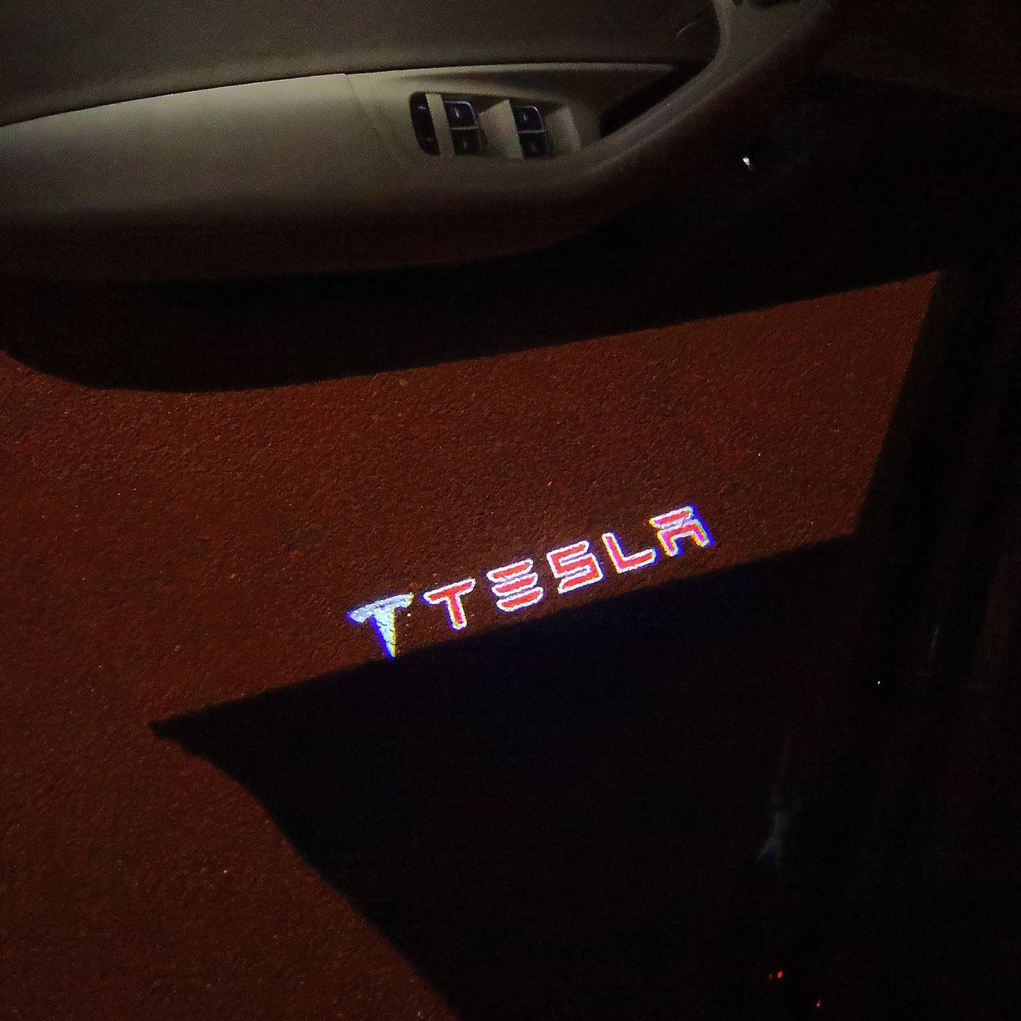 TESLA LOGO PROJECROTR LIGHTS Nr.1508 (quantity 1 = 2 Logo Film / 2 door lights)