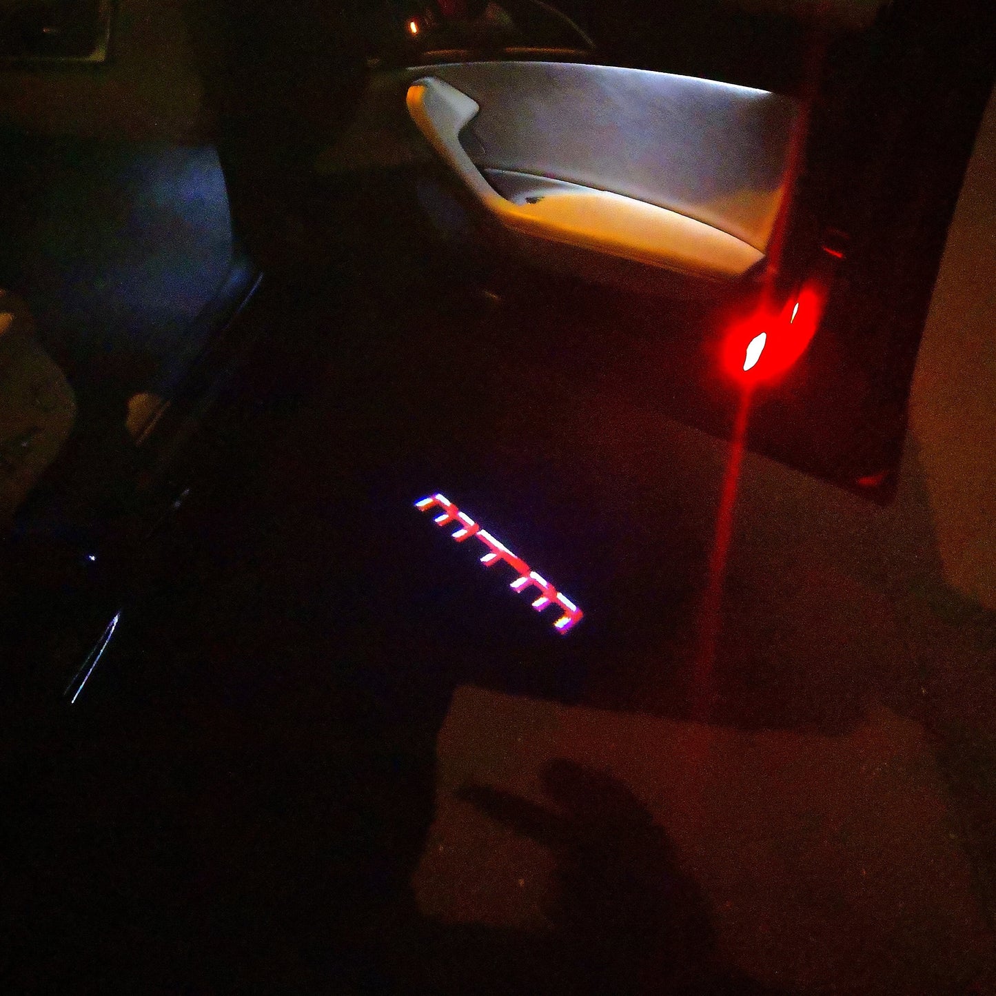 AUDI MTM LOGO PROJECTOT LIGHTS Nr.91 (quantity 1 = 2 Logo Films /2 door lights)