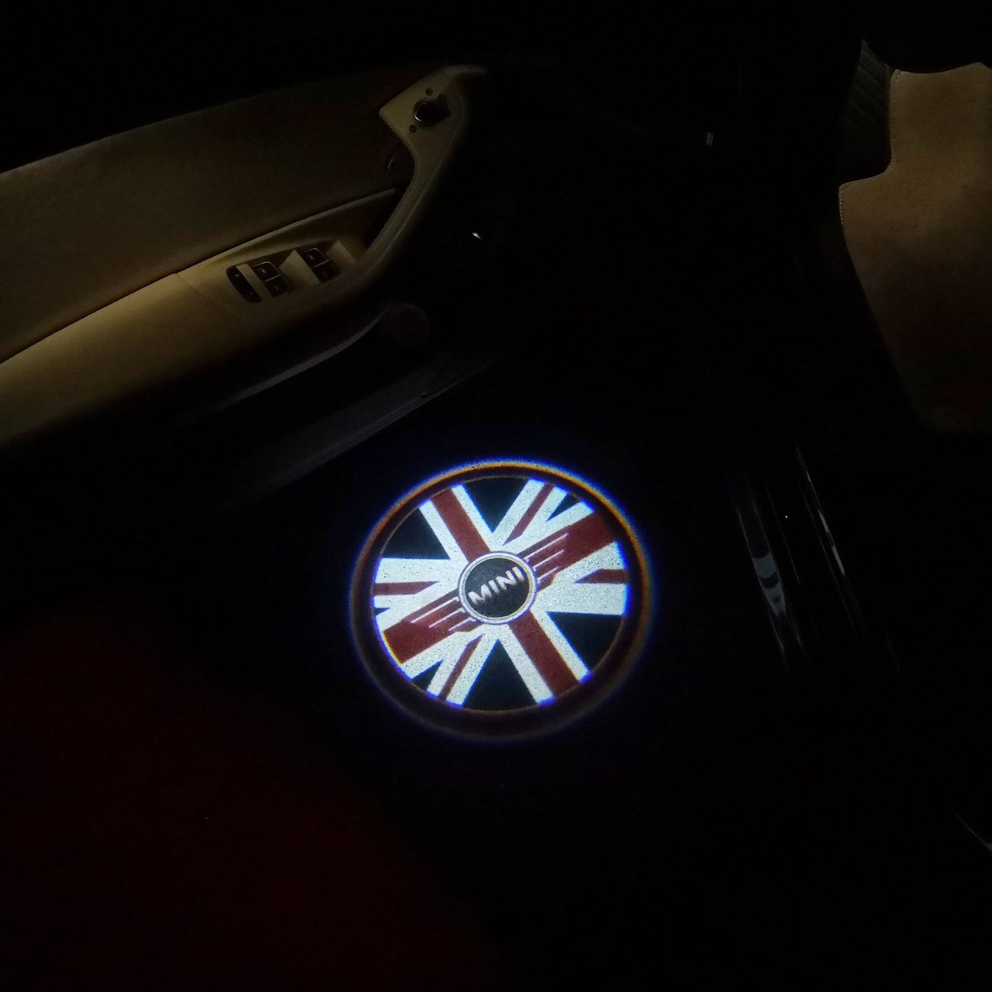 MINI BRITISH NATIONAL FLAG WITH MINI LOGO PROJECROTR LIGHTS Nr.03 (quantity 1 = 2 Logo Film / 2 door lights)