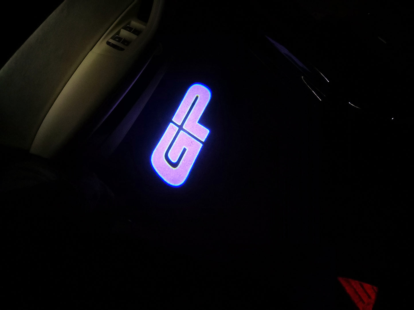 MINI GP LOGO PROJECROTR LIGHTS Nr.124 (quantity 1 = 2 Logo Film / 2 door lights)