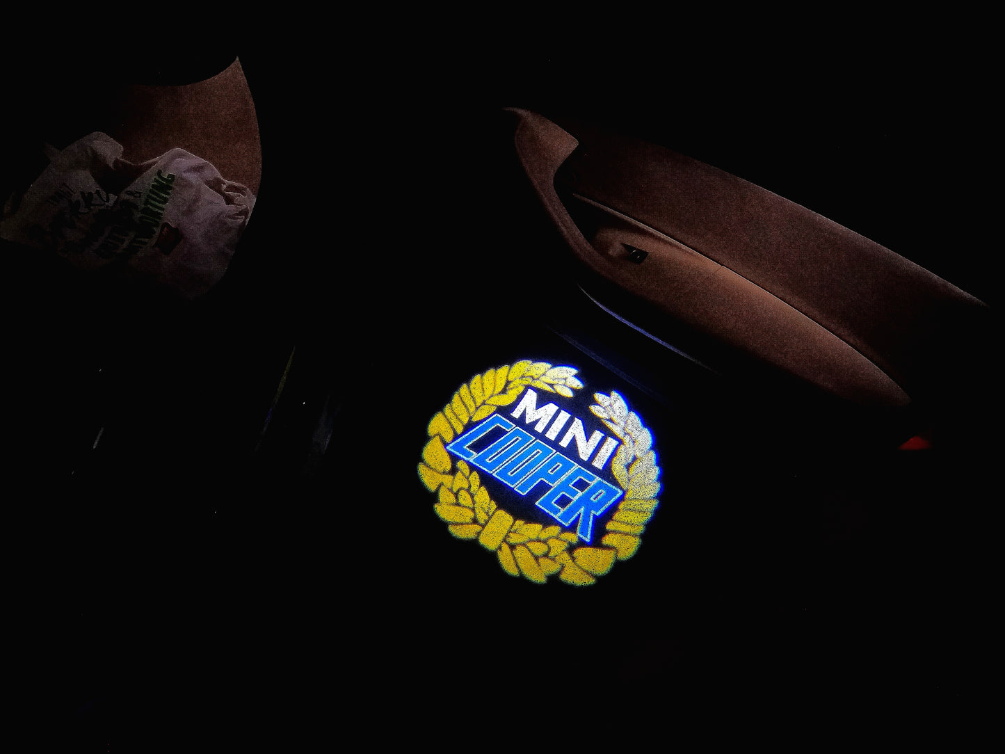 MINI COOPER LOGO PROJECROTR LIGHTS Nr.33 (quantity 1 = 2 Logo Film / 2 door lights)