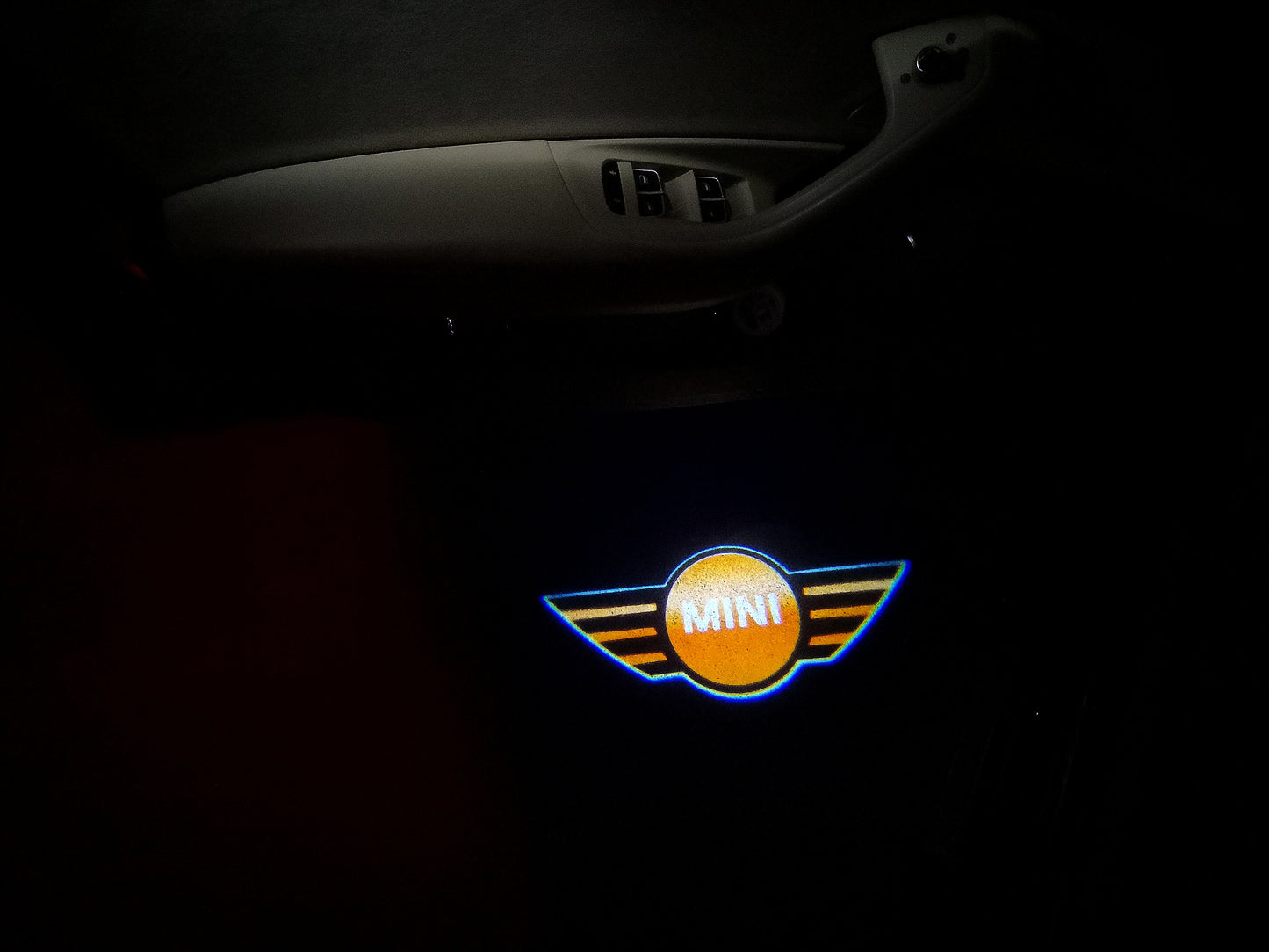 MINI ORIGINAL LOGO PROJECROTR LIGHTS Nr.07 (quantity 1 = 2 Logo Film / 2 door lights)
