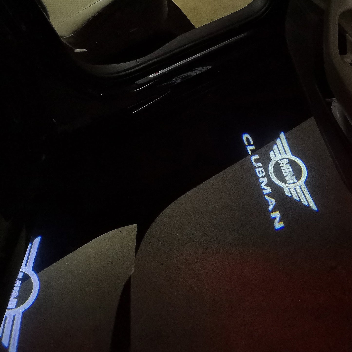 MINI CLUBMAN LOGO PROJECROTR LIGHTS Nr.135 (quantity 1 = 2 Logo Film / 2 door lights)