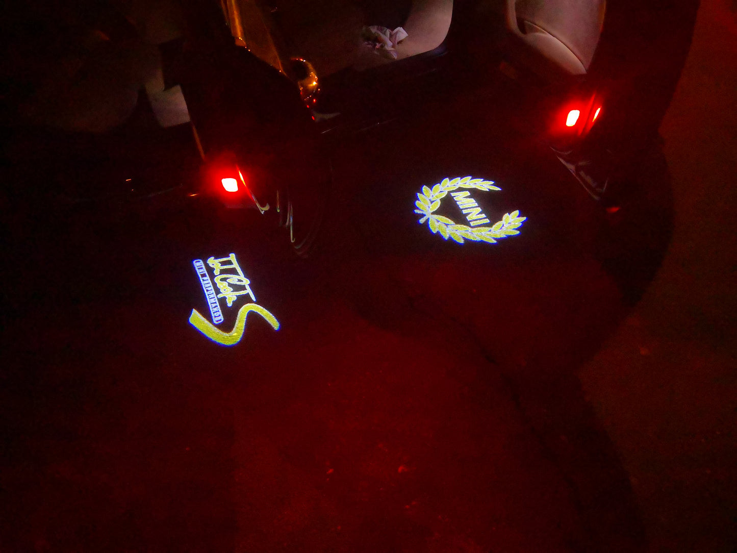 MINI JOHN COOPER S LOGO PROJECROTR LIGHTS Nr.103 (quantity 1 = 2 Logo Film / 2 door lights)