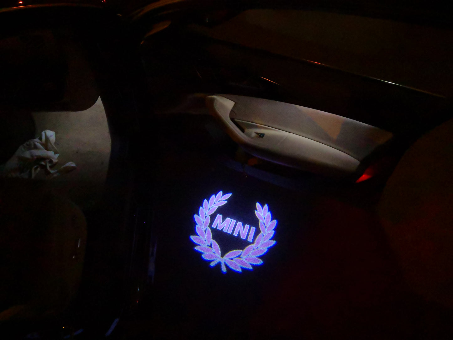 MINI ORIGINAL LOGO PROJECROTR LIGHTS Nr.92 (quantity 1 = 2 Logo Film / 2 door lights)