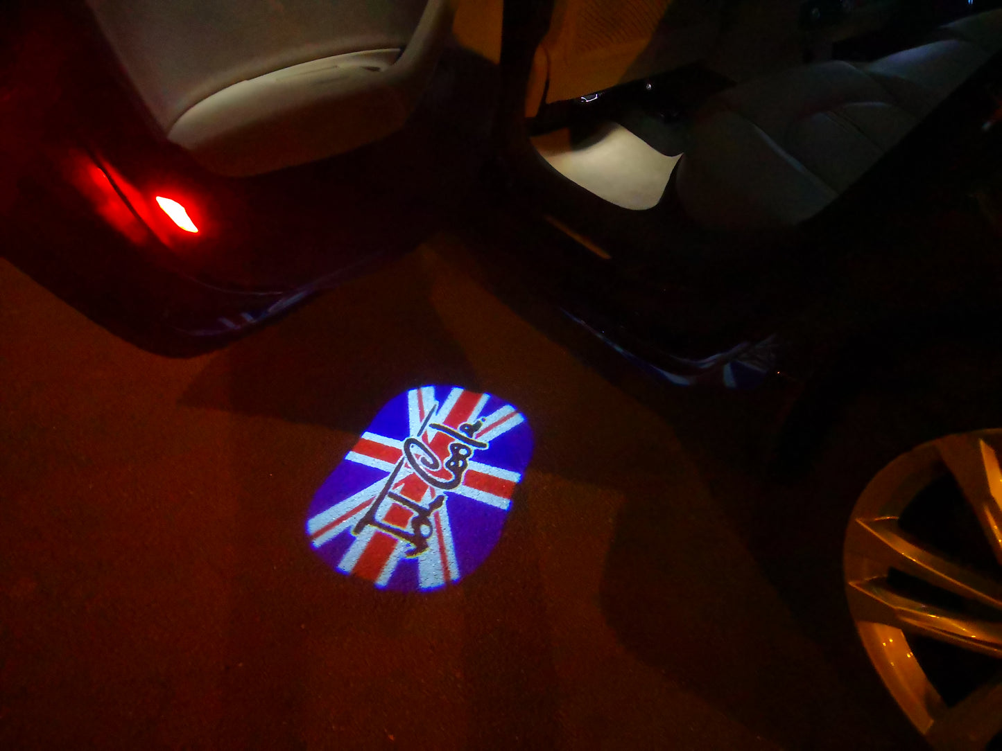MINI BRITISH NATIONAL FLAG WITH MINI LOGO PROJECROTR LIGHTS Nr.86 (quantity 1 = 2 Logo Film / 2 door lights)