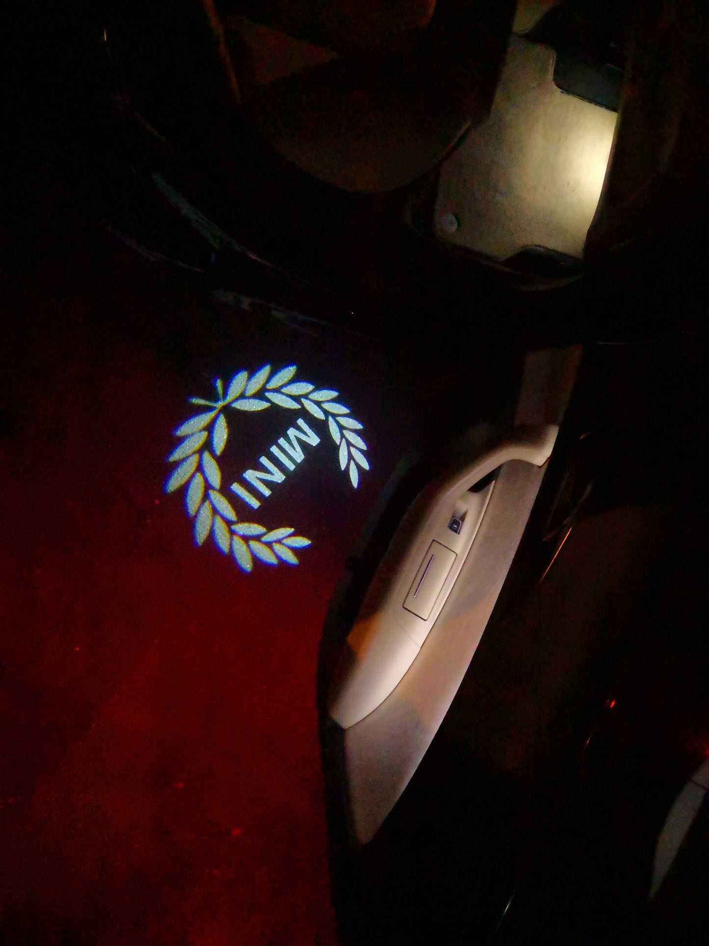 MINI ORIGINAL LOGO PROJECROTR LIGHTS Nr.89 (quantity 1 = 2 Logo Film / 2 door lights)