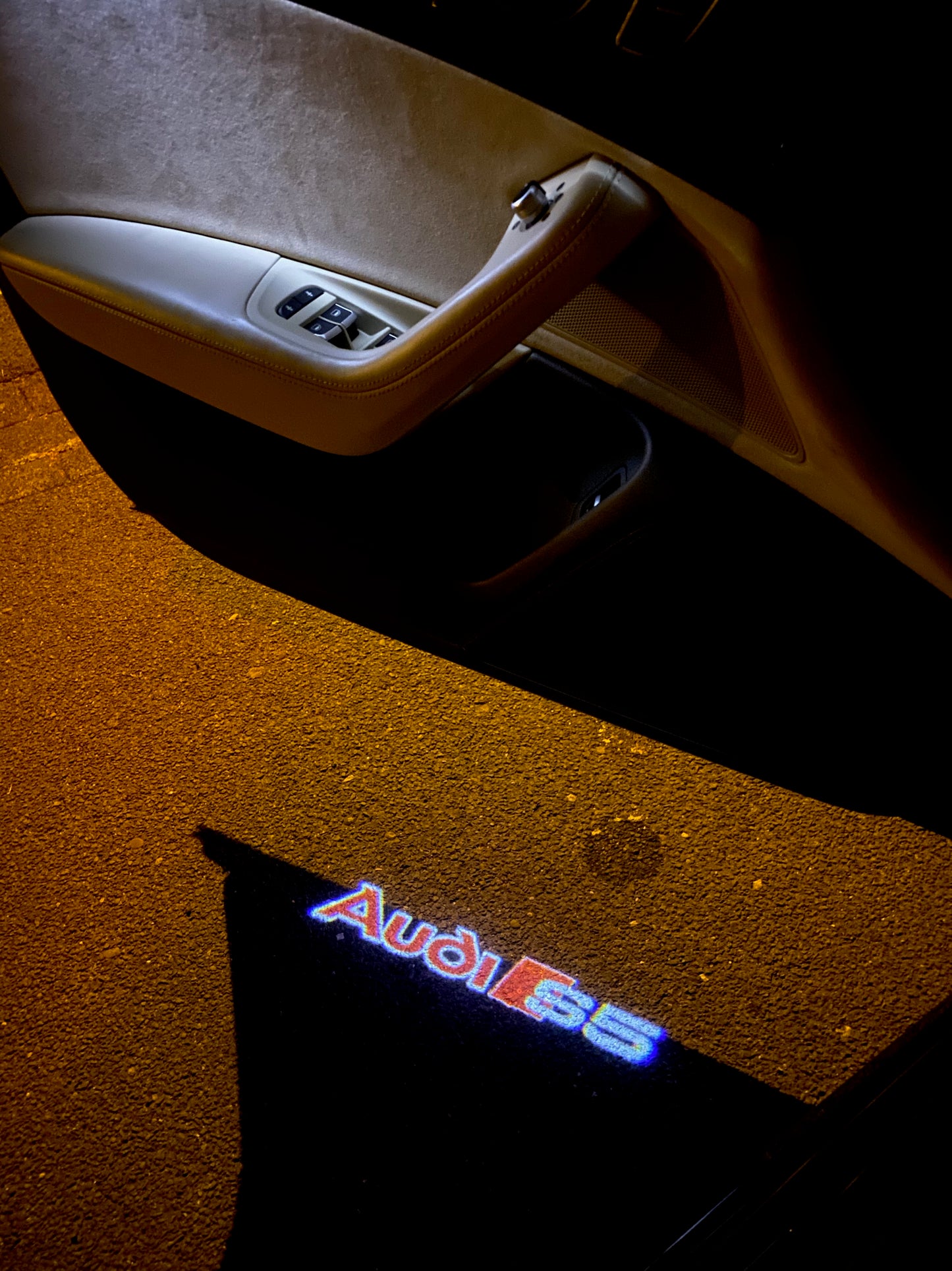 AUDI S5 LOGO PROJECTOT LIGHTS Nr.89 (quantity 1 = 2 Logo Films /2 door lights)