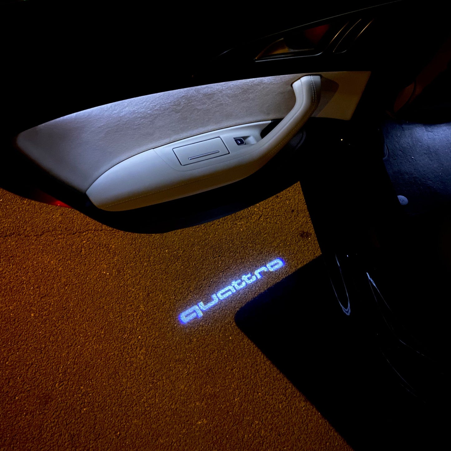 AUDI QUATTRO LOGO PROJECTOT LIGHTS Nr.98 (quantity 1 = 2 Logo Films /2 door lights)