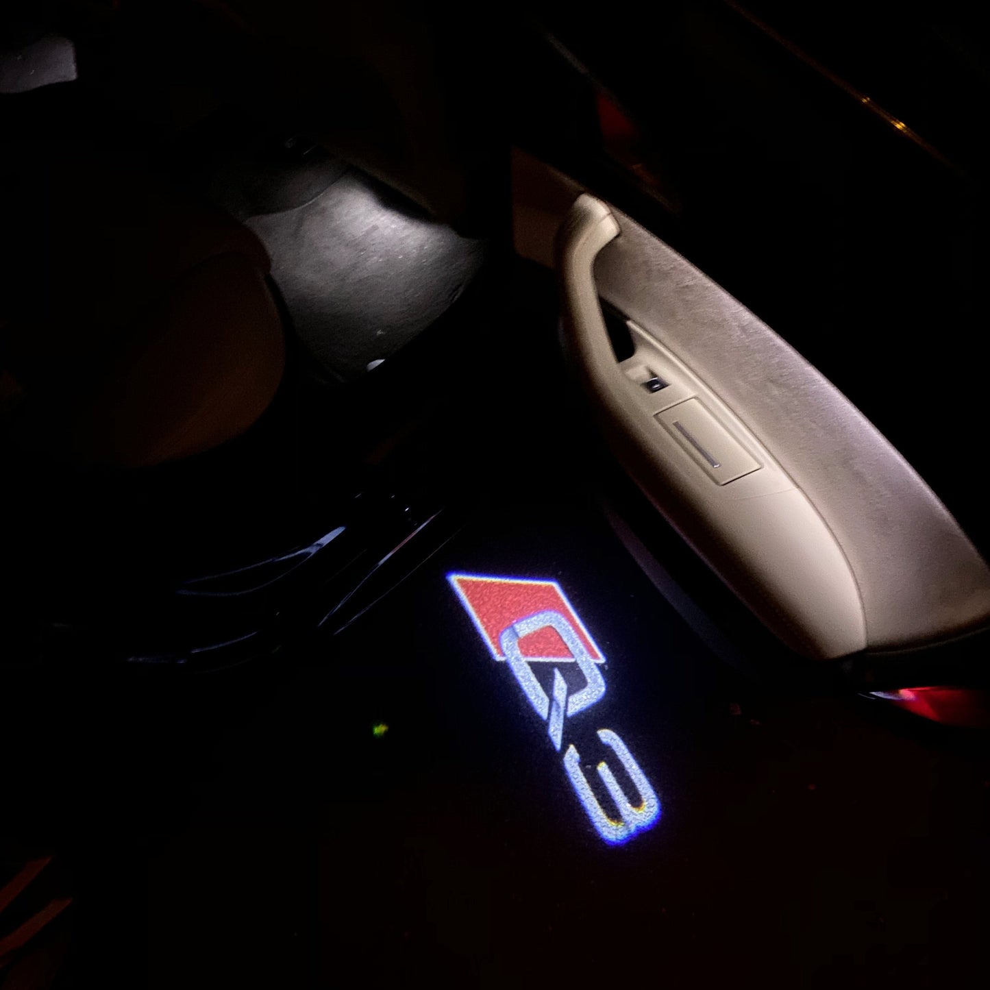 AUDI Q3 LOGO PROJECTOT LIGHTS Nr.80 (quantity 1 = 2 Logo Films /2 door lights)
