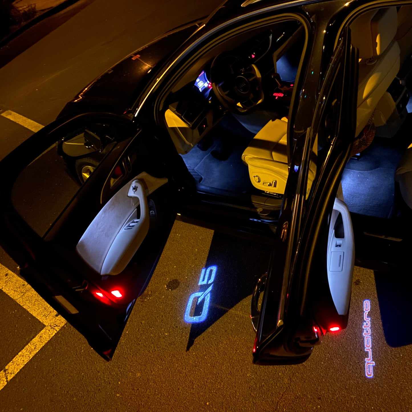 AUDI Q5 LOGO PROJECTOT LIGHTS Nr.101 (quantity 1 = 2 Logo Films /2 door lights)