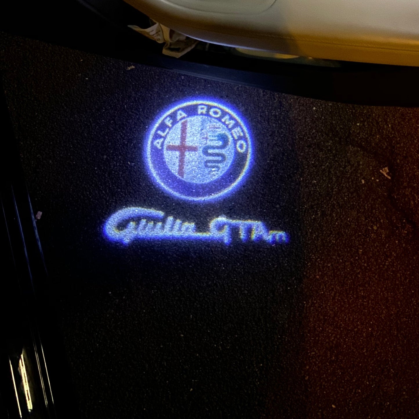 Alfa Romeo Giulietta GTA LOGO PROJECTOT LIGHTS Nr.75 (quantity 1 = 2 Logo Film / 2 door lights)