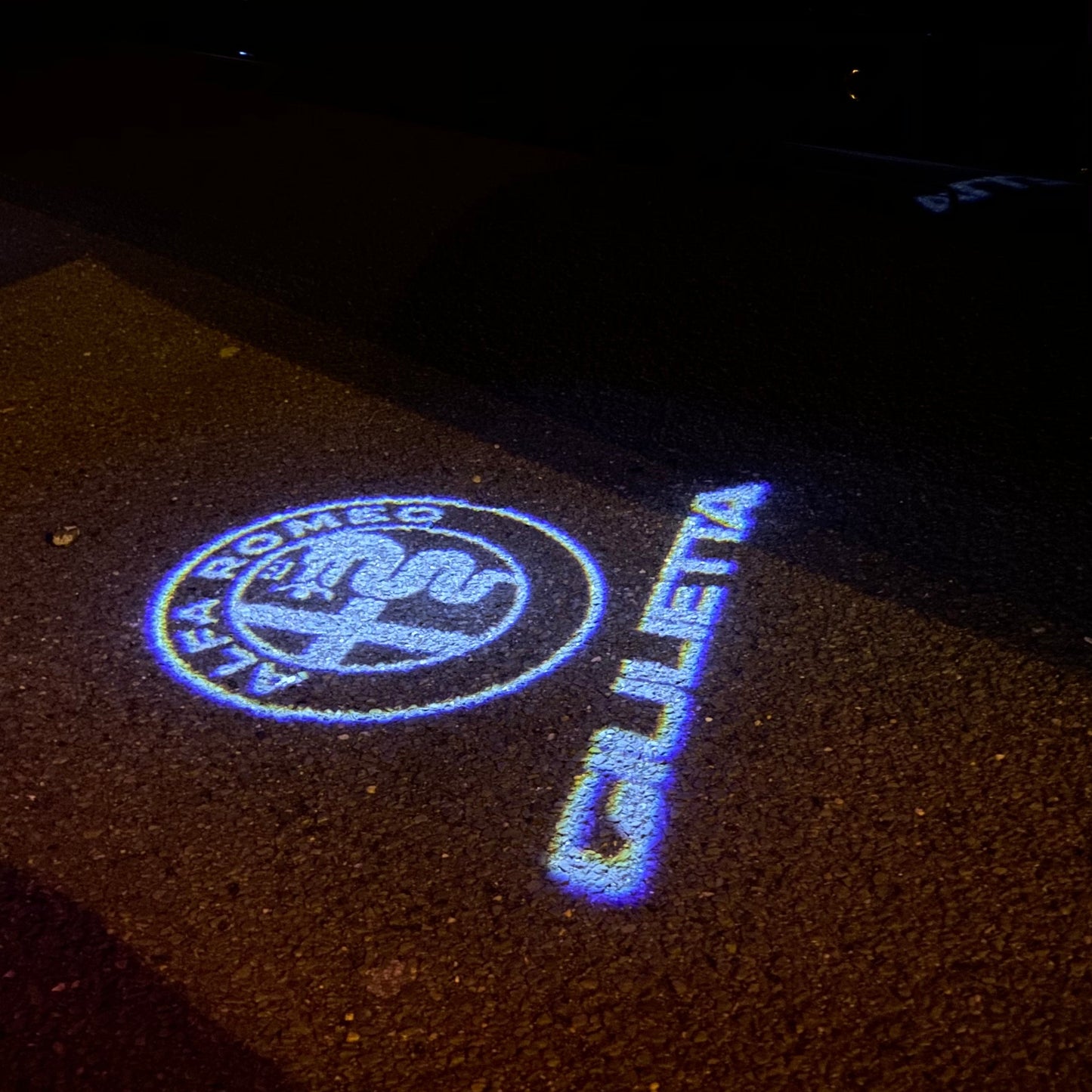 Alfa Romeo Giulietta LOGO PROJECTOT LIGHTS Nr.84 (quantity 1 = 2 Logo Film / 2 door lights)