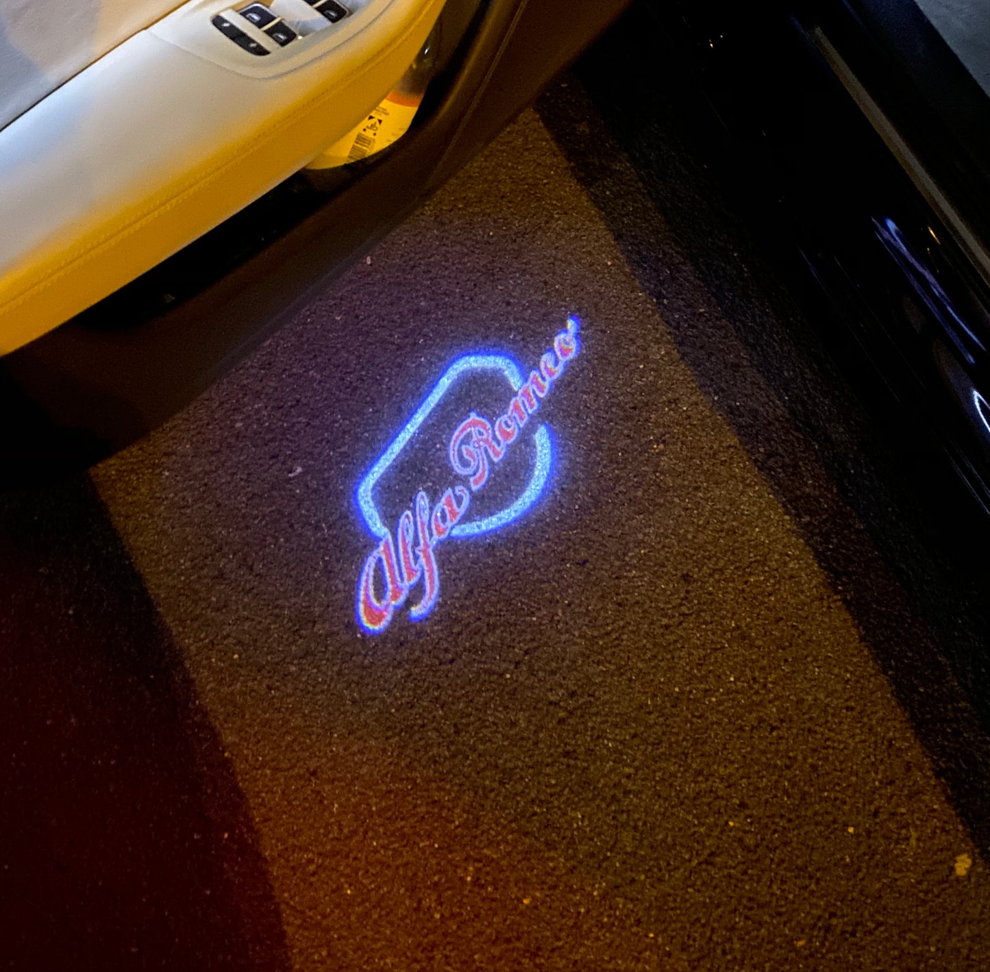 Alfa Romeo RED COLOR LOGO PROJECTOT LIGHTS Nr.18 (quantity 1 = 2 Logo Film / 2 door lights)