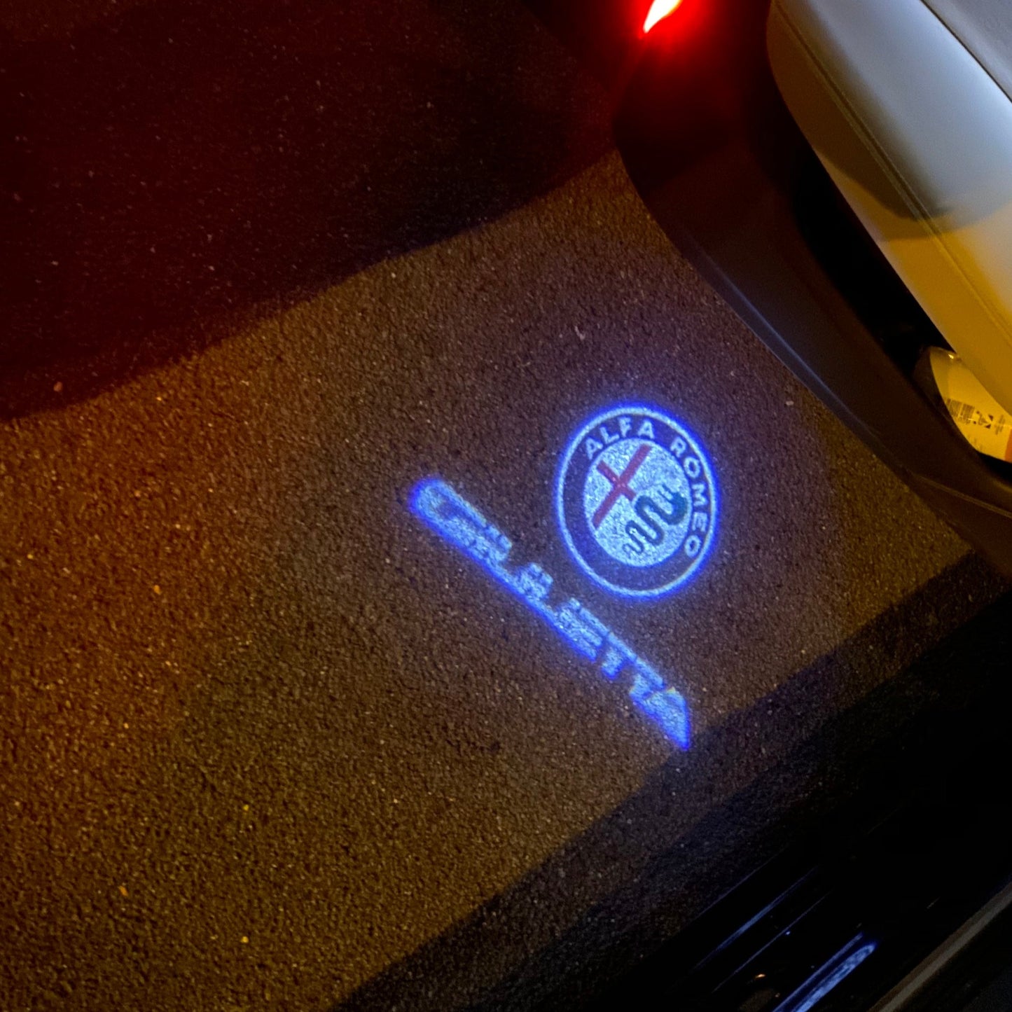 Alfa Romeo Giulietta LOGO PROJECTOT LIGHTS Nr.86 (quantity 1 = 2 Logo Film / 2 door lights)