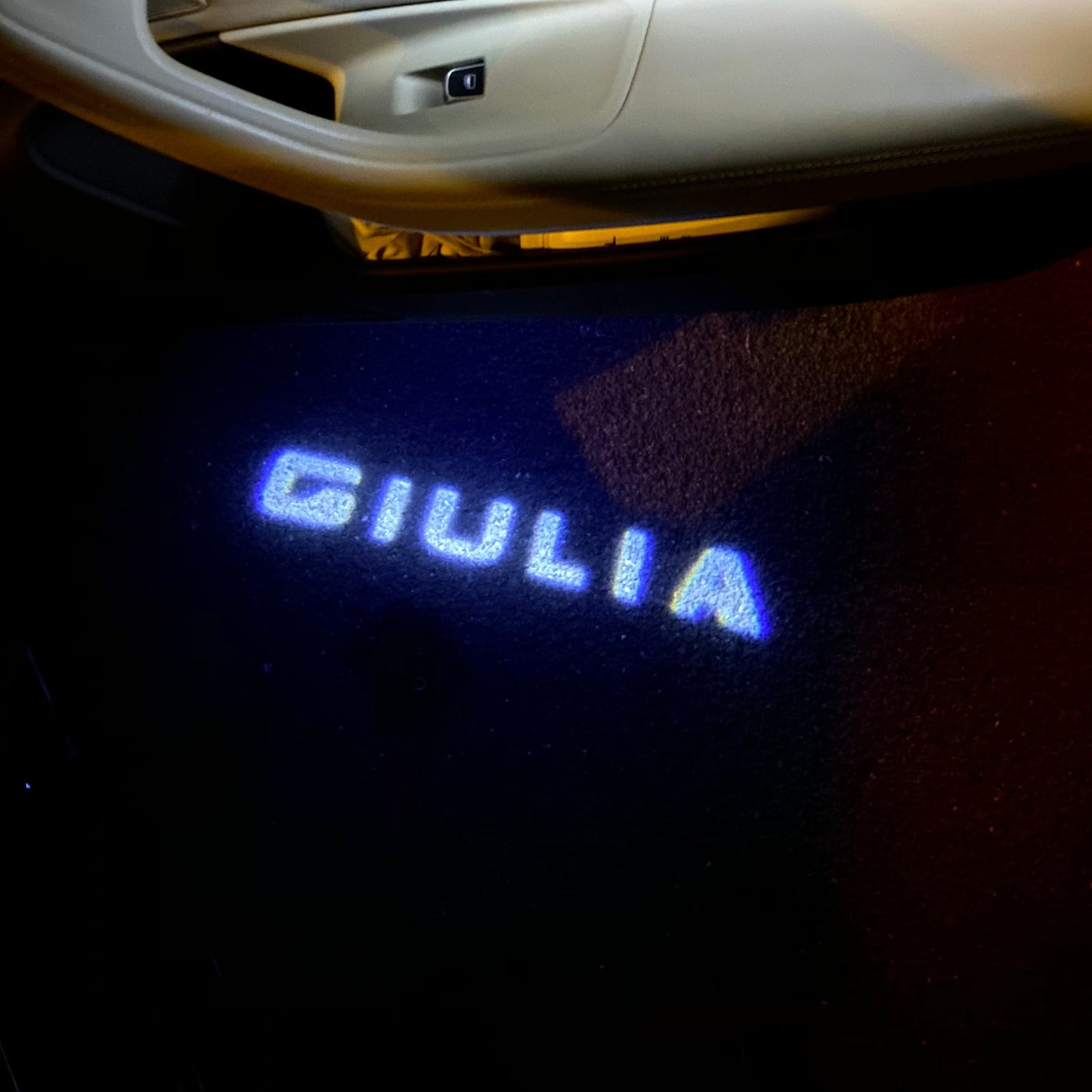 Alfa Romeo GIULIA LOGO PROJECTOT LIGHTS Nr.47 (quantity 1 = 2 Logo Film / 2 door lights)