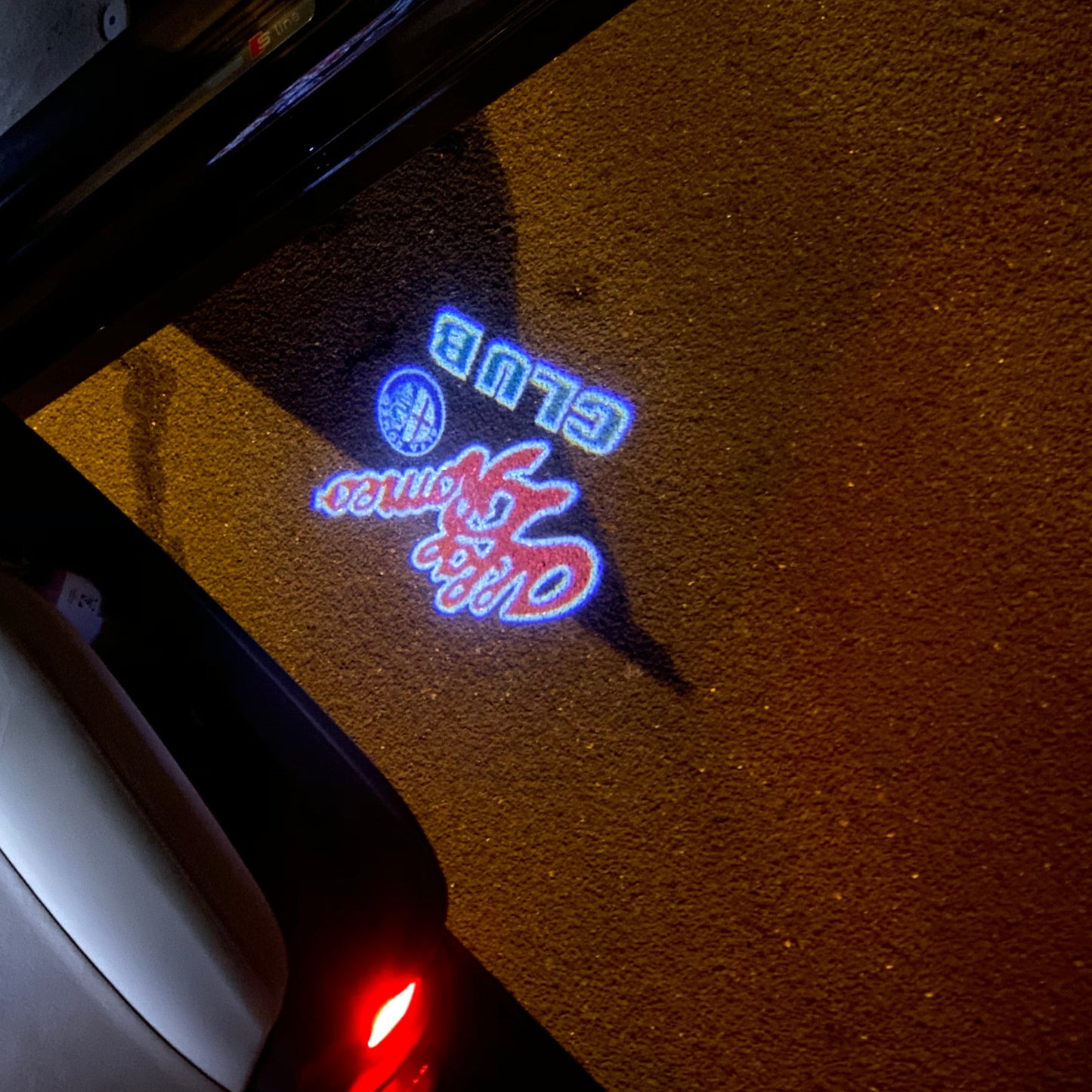 Alfa Romeo RED COLOR LOGO PROJECTOT LIGHTS Nr.91 (quantity 1 = 2 Logo Film / 2 door lights)