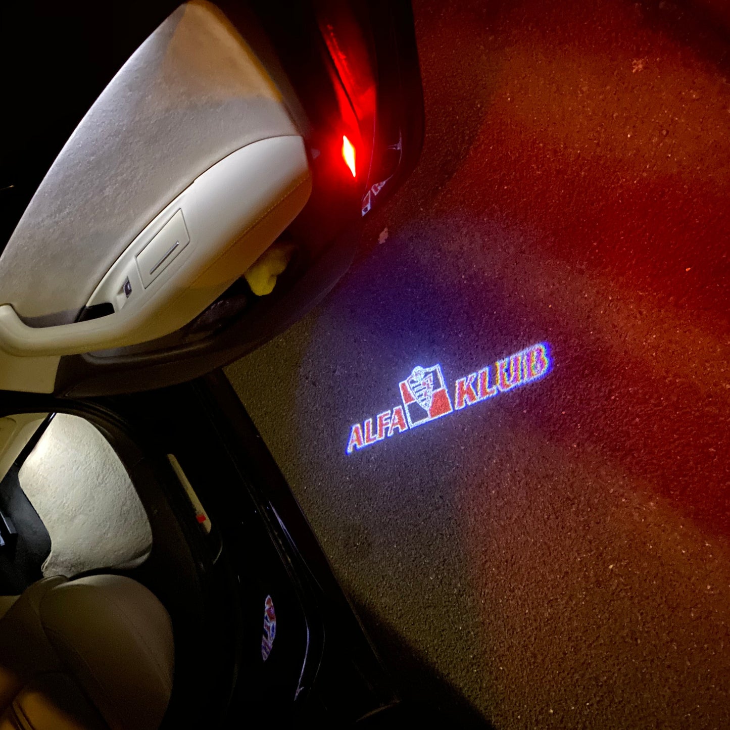 Alfa Romeo CLUB LOGO PROJECTOT LIGHTS Nr.94 (quantity 1 = 2 Logo Film / 2 door lights)