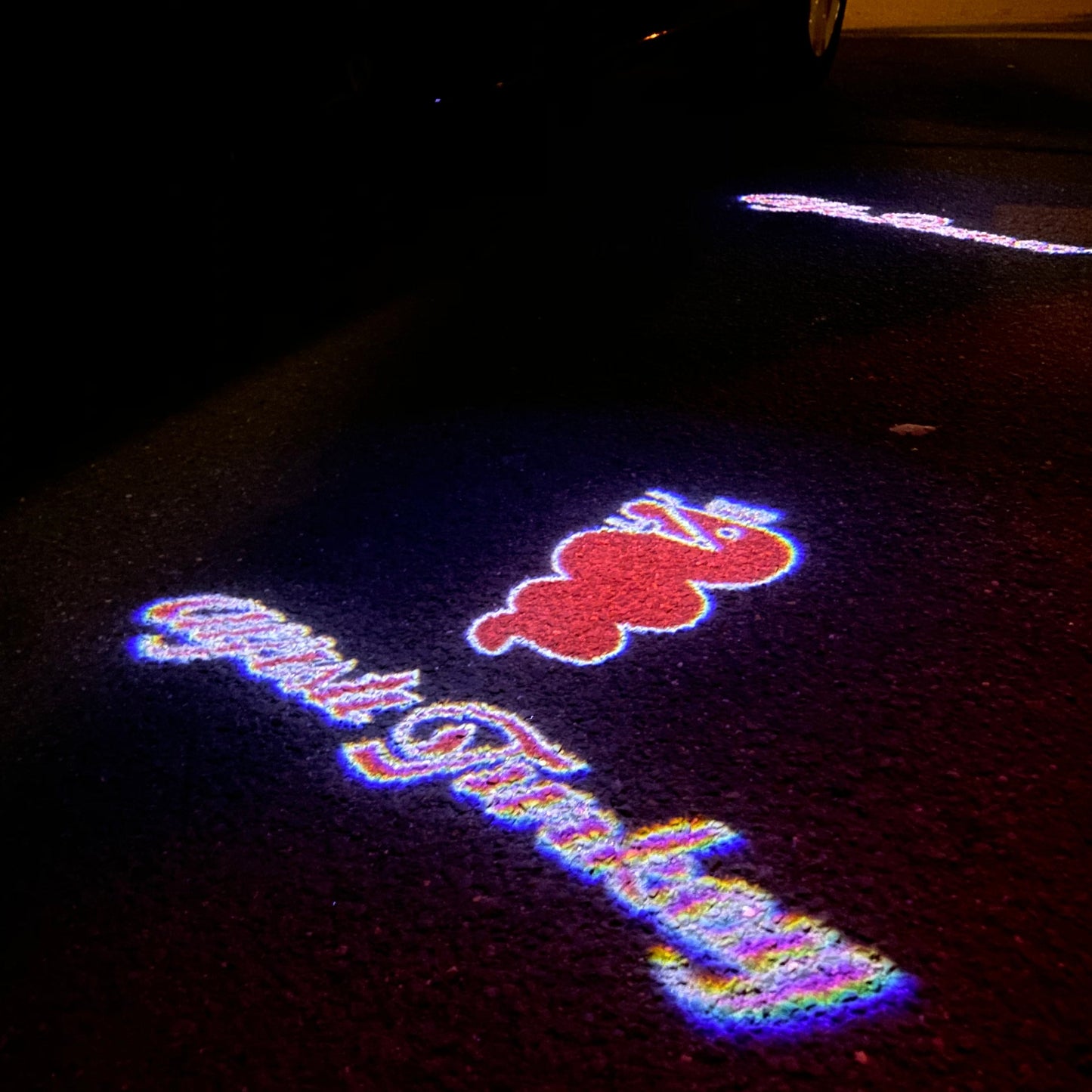 Alfa Romeo ALFA ROMEO RED COLOR LOGO PROJECTOT LIGHTS Nr.106 (quantity 1 = 2 Logo Film / 2 door lights)