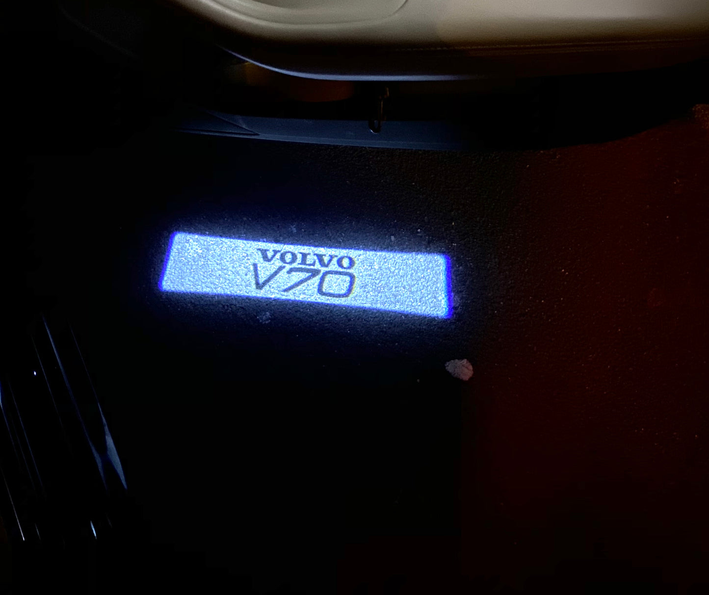 Volvo V 70 LOGO PROJECROTR LIGHTS Nr.39 (quantity 1 = 2 Logo Film / 2 door lights)