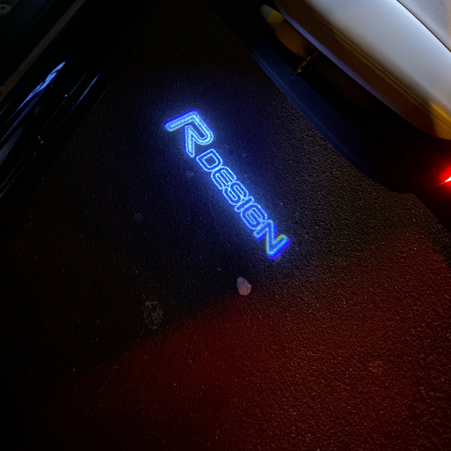 Volvo R DESIGN LOGO PROJECROTR LIGHTS Nr.85 (quantity 1 = 2 Logo Film / 2 door lights)