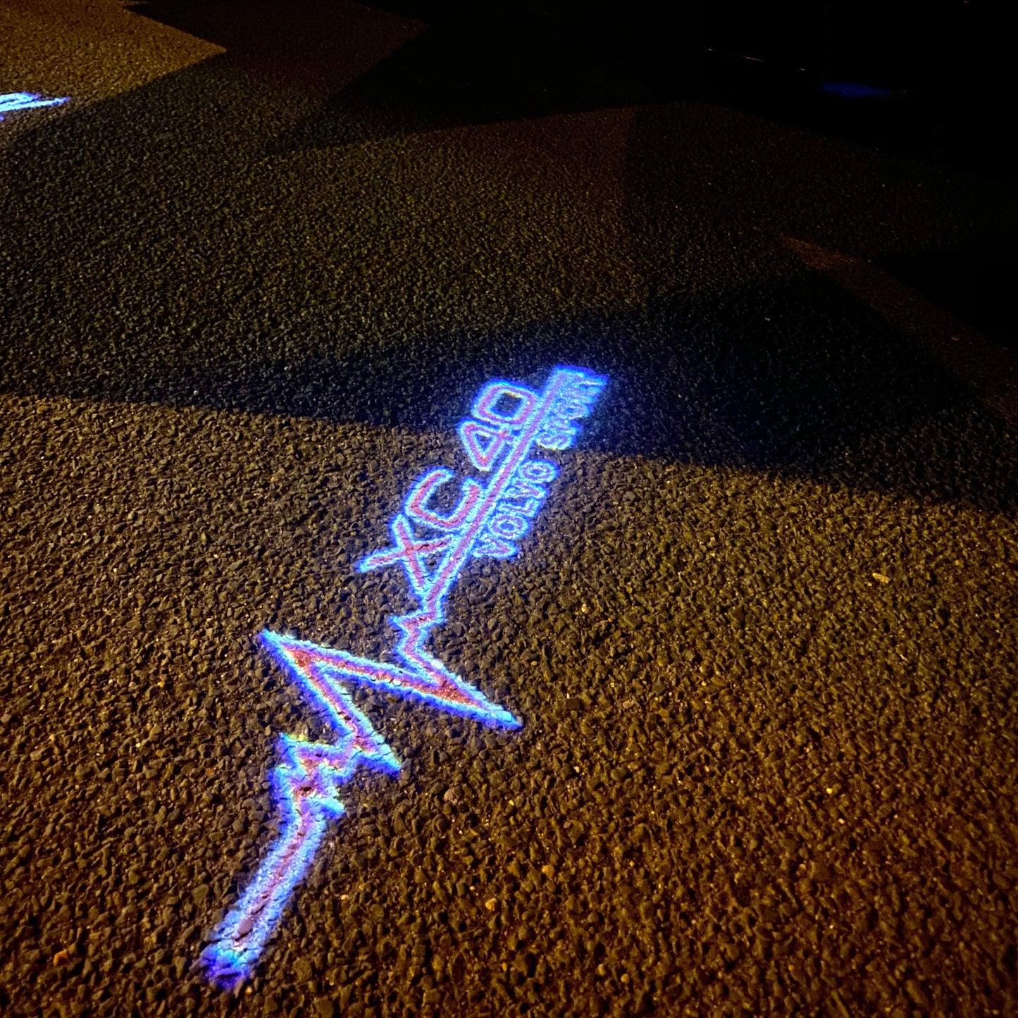 Volvo XC 40 LOGO PROJECROTR LIGHTS Nr.35 (quantity 1 = 2 Logo Film / 2 door lights)