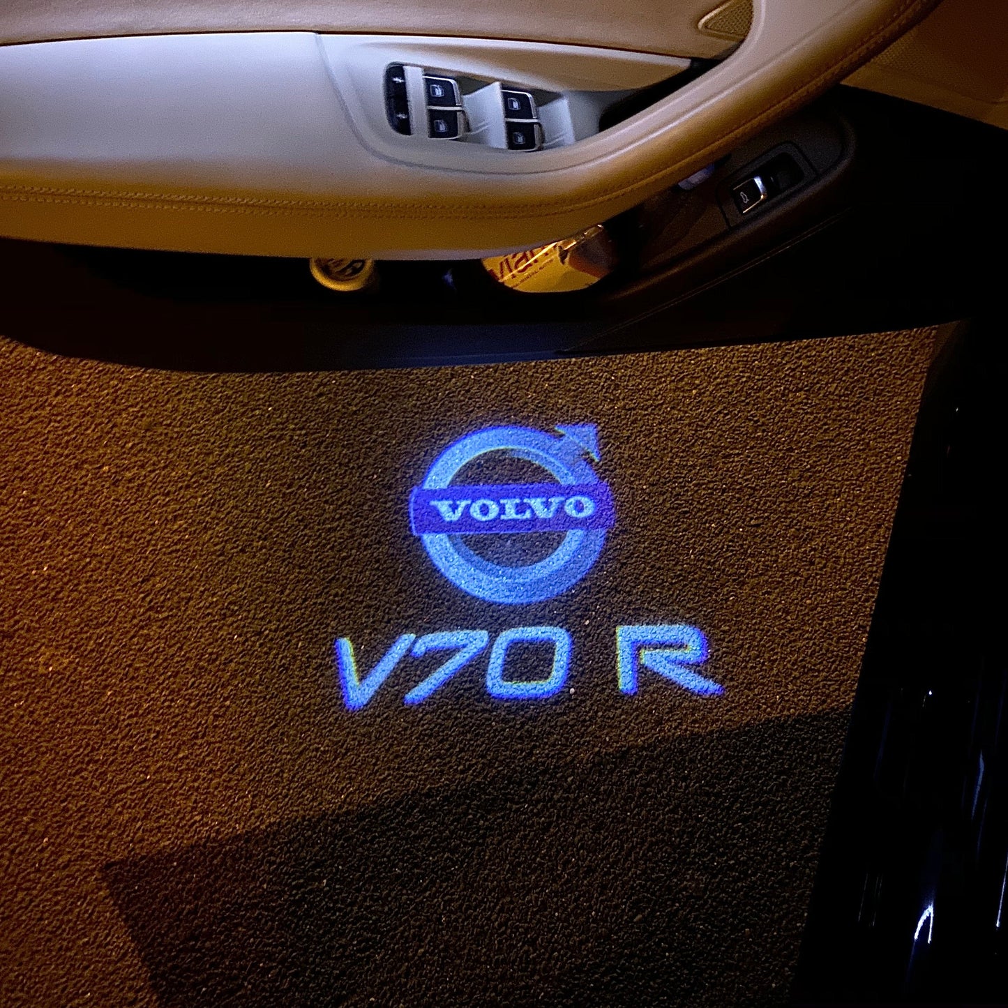 Volvo V70 R LOGO PROJECROTR LIGHTS Nr.19 (quantity 1 = 2 Logo Film / 2 door lights)