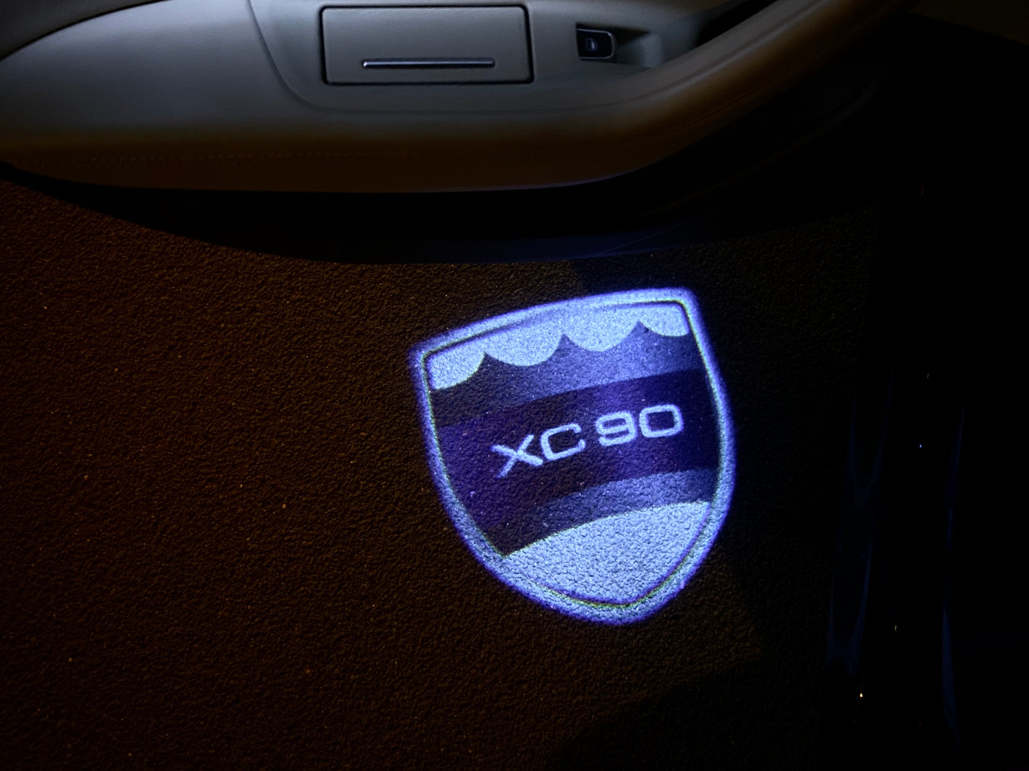 Volvo XC 90 LOGO PROJECROTR LIGHTS Nr.80 (quantity 1 = 2 Logo Film / 2 door lights)