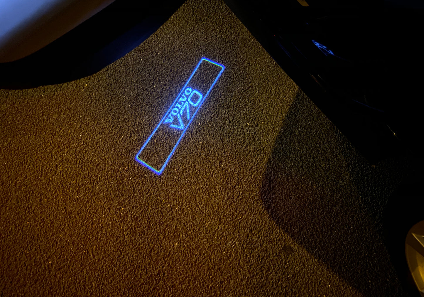 Volvo V 70 LOGO PROJECROTR LIGHTS Nr.38 (quantity 1 = 2 Logo Film / 2 door lights)