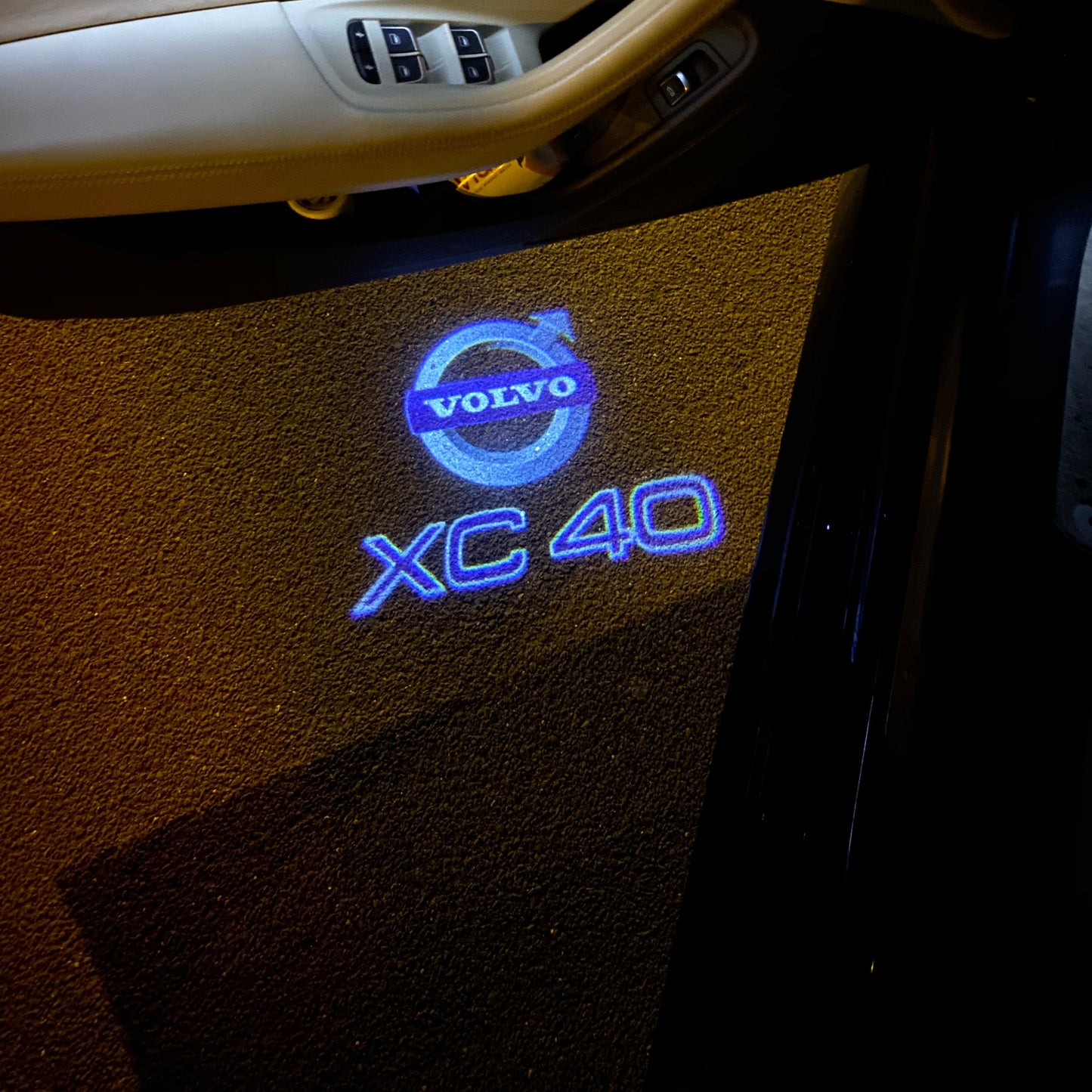 Volvo XC 40 LOGO PROJECROTR LIGHTS Nr.33 (quantity 1 = 2 Logo Film / 2 door lights)