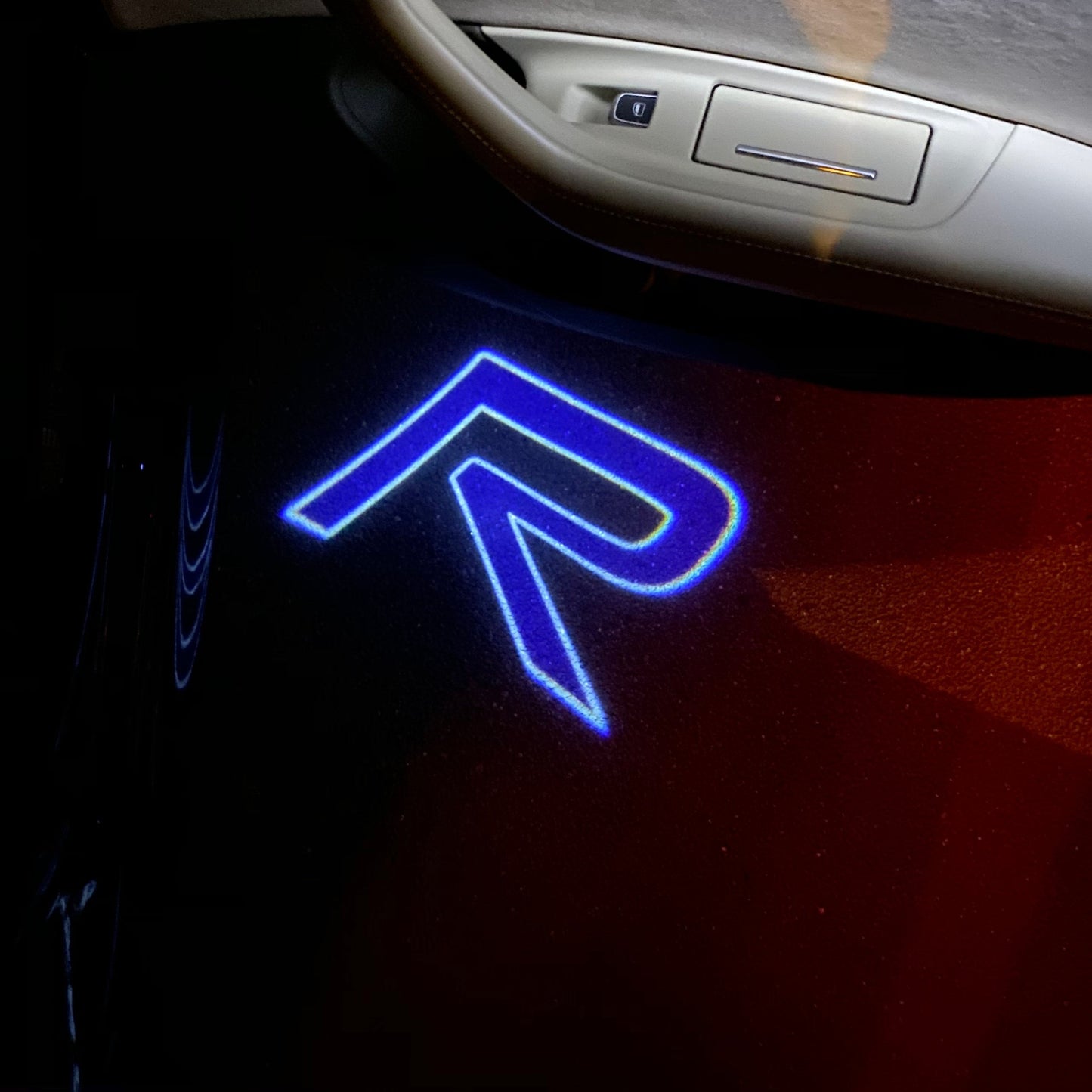 Volvo R LOGO PROJECROTR LIGHTS Nr.134 (quantity 1 = 2 Logo Film / 2 door lights)