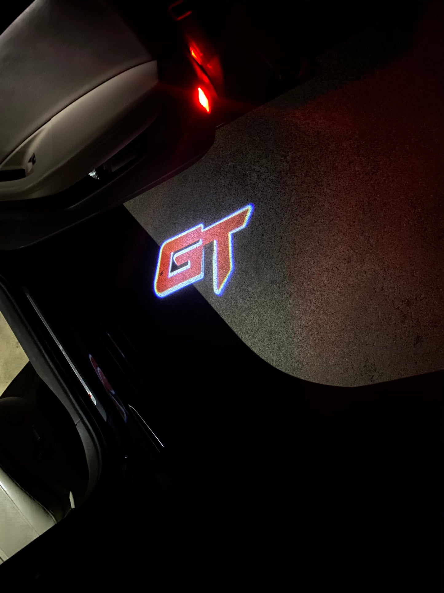 Volvo GT LOGO PROJECROTR LIGHTS Nr.112 (quantity 1 = 2 Logo Film / 2 door lights)