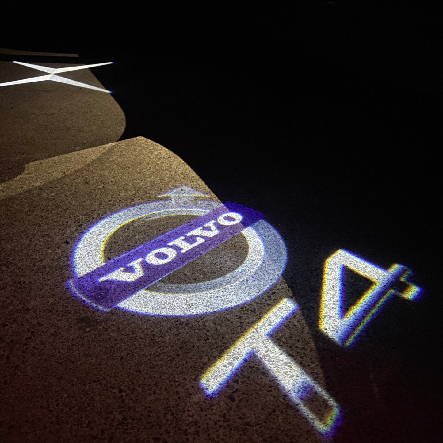 Volvo T4 LOGO PROJECROTR LIGHTS Nr.14 (quantity 1 = 2 Logo Film / 2 door lights)