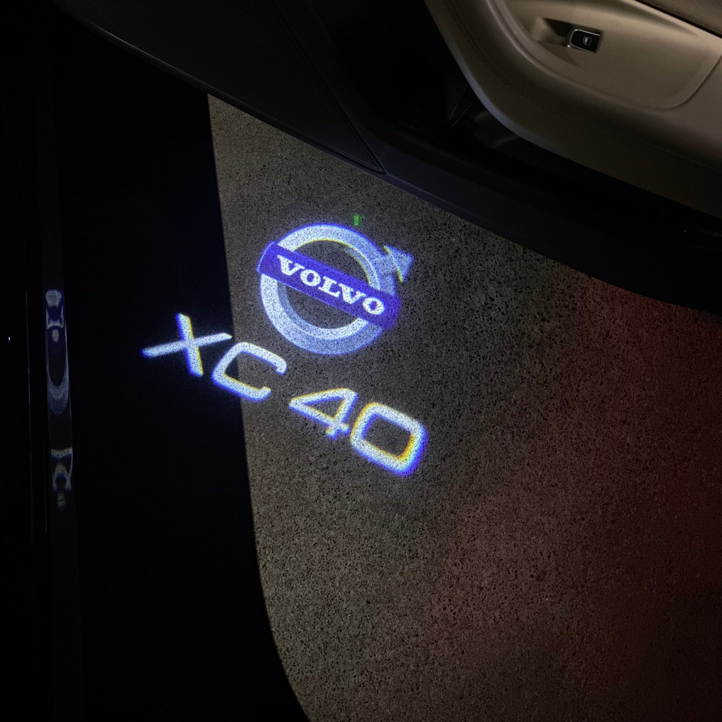 Volvo XC40 LOGO PROJECROTR LIGHTS Nr.31 (quantity 1 = 2 Logo Film / 2 door lights)