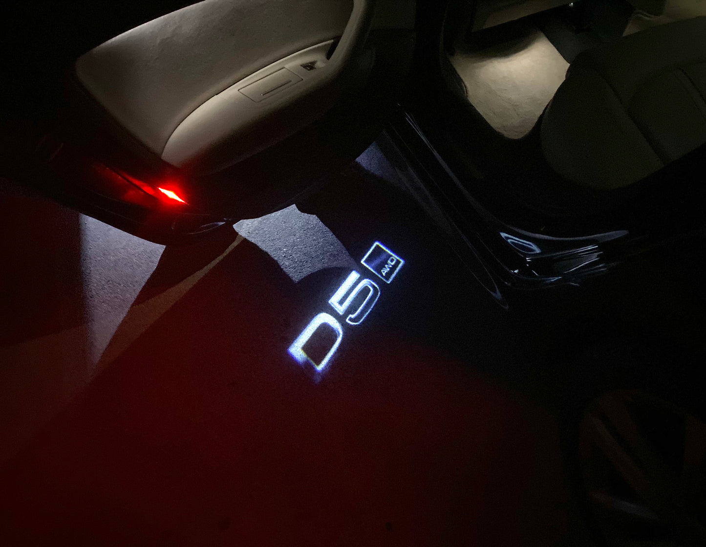 Volvo D 5 LOGO PROJECROTR LIGHTS Nr.127 (quantity 1 = 2 Logo Film / 2 door lights)