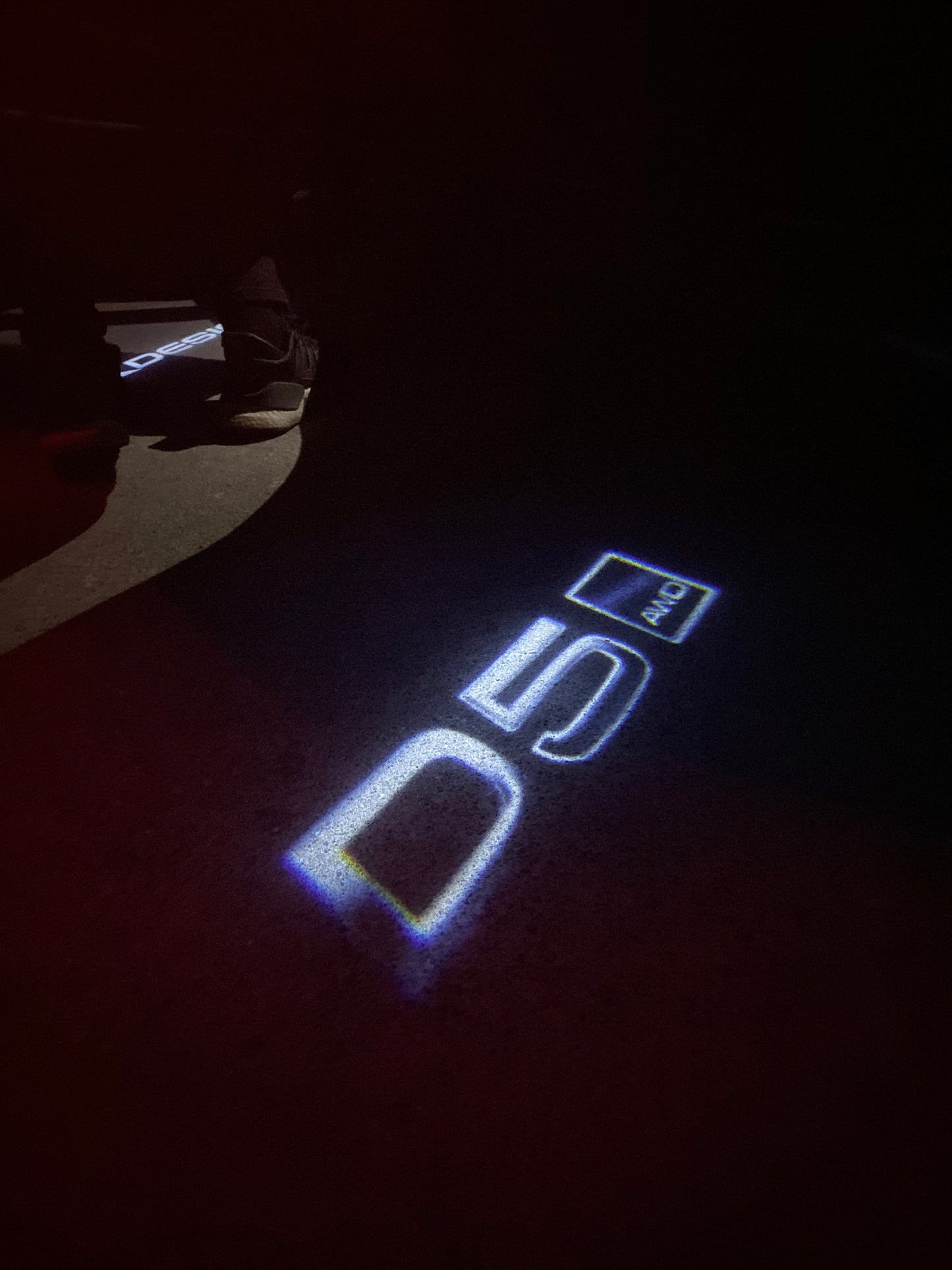 Volvo D 5 LOGO PROJECROTR LIGHTS Nr.127 (quantity 1 = 2 Logo Film / 2 door lights)