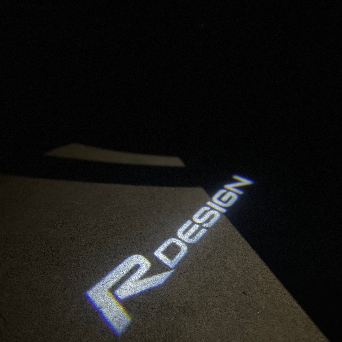 Volvo R DESIGN LOGO PROJECROTR LIGHTS Nr.87 (quantity 1 = 2 Logo Film / 2 door lights)