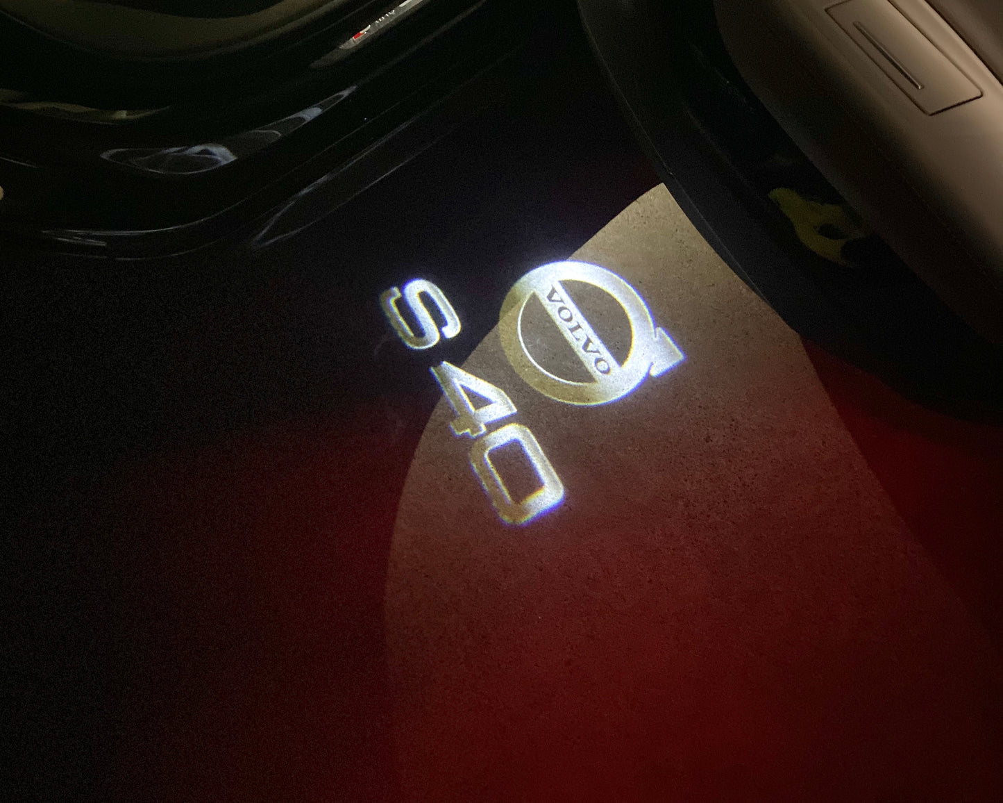 Volvo S 40 LOGO PROJECROTR LIGHTS Nr.109 (quantity 1 = 2 Logo Film / 2 door lights)