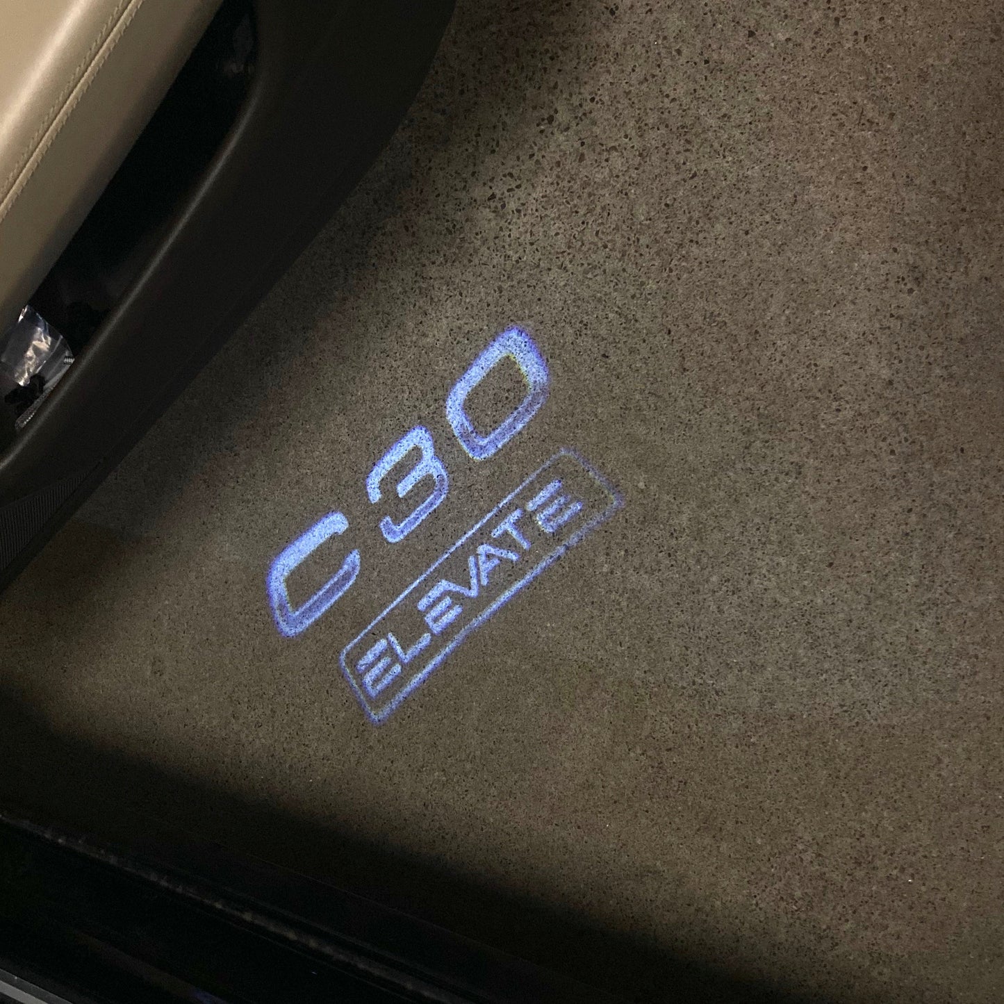 Volvo C 30 LOGO PROJECROTR LIGHTS Nr.121 (quantity 1 = 2 Logo Film / 2 door lights)