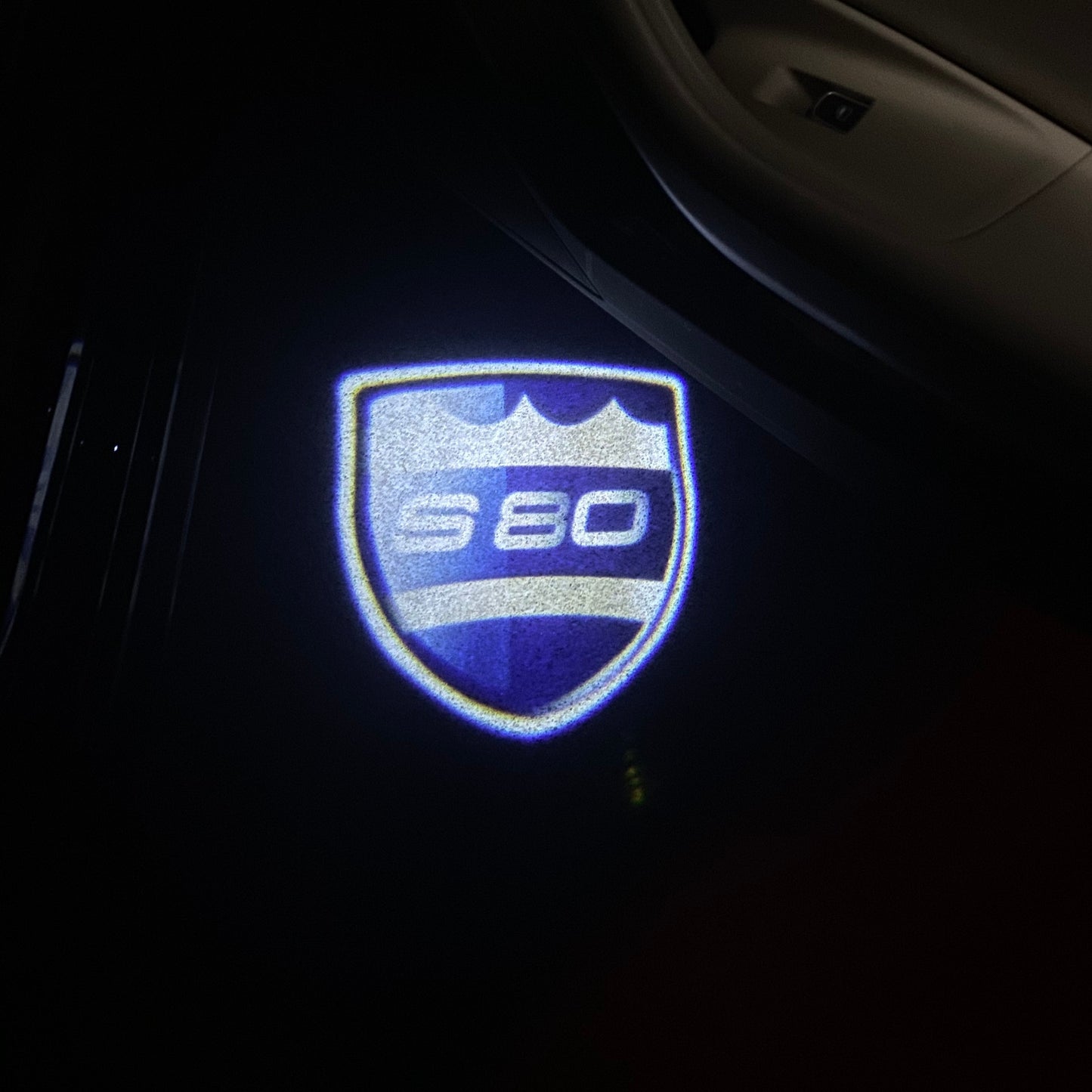 Volvo S 80 LOGO PROJECROTR LIGHTS Nr.135 (quantity 1 = 2 Logo Film / 2 door lights)