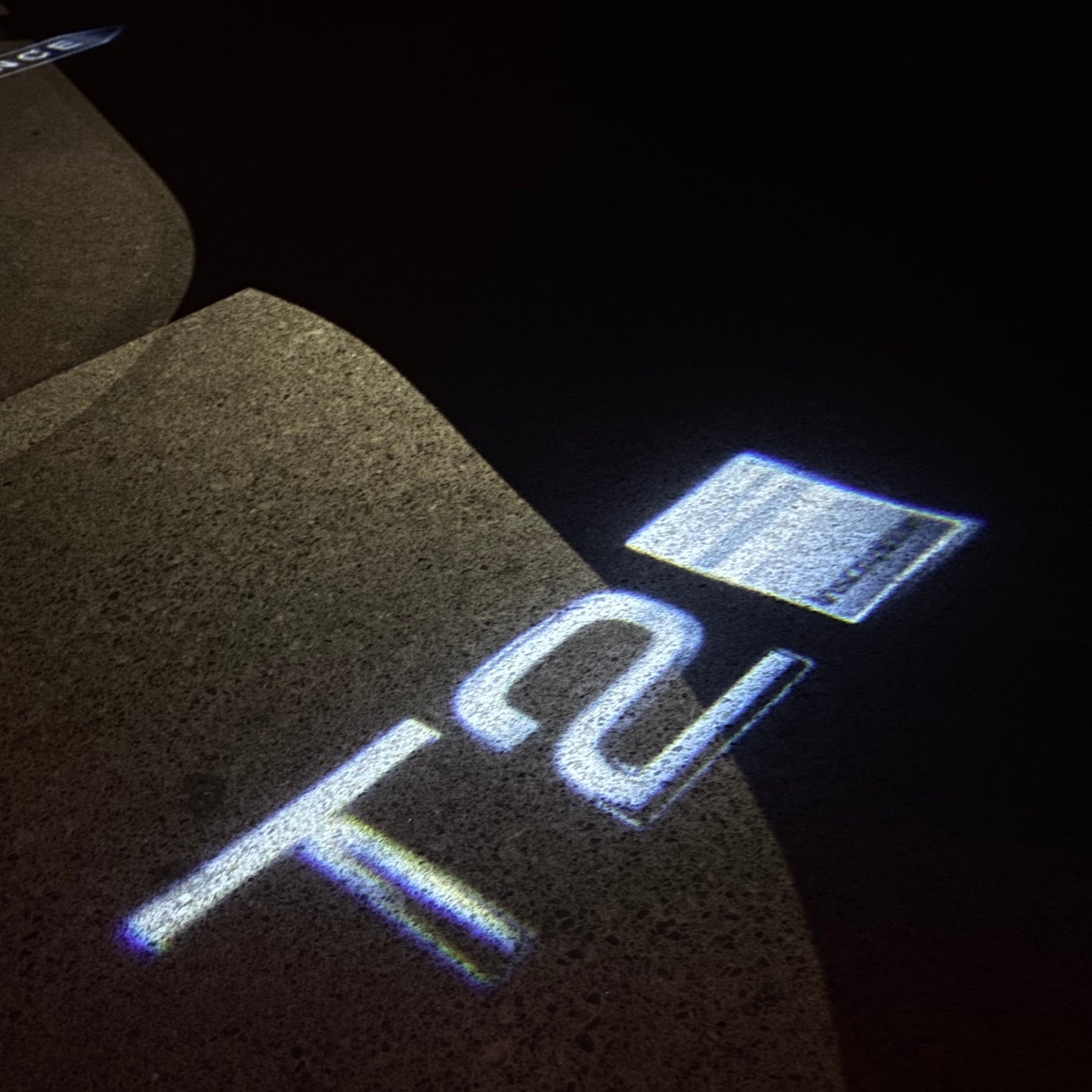Volvo T 2 LOGO PROJECROTR LIGHTS Nr.131 (quantity 1 = 2 Logo Film / 2 door lights)