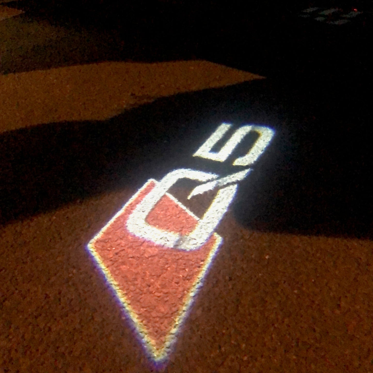 AUDI Q5 LOGO PROJECTOT LIGHTS Nr.78 (quantity 1 = 2 Logo Films /2 door lights)