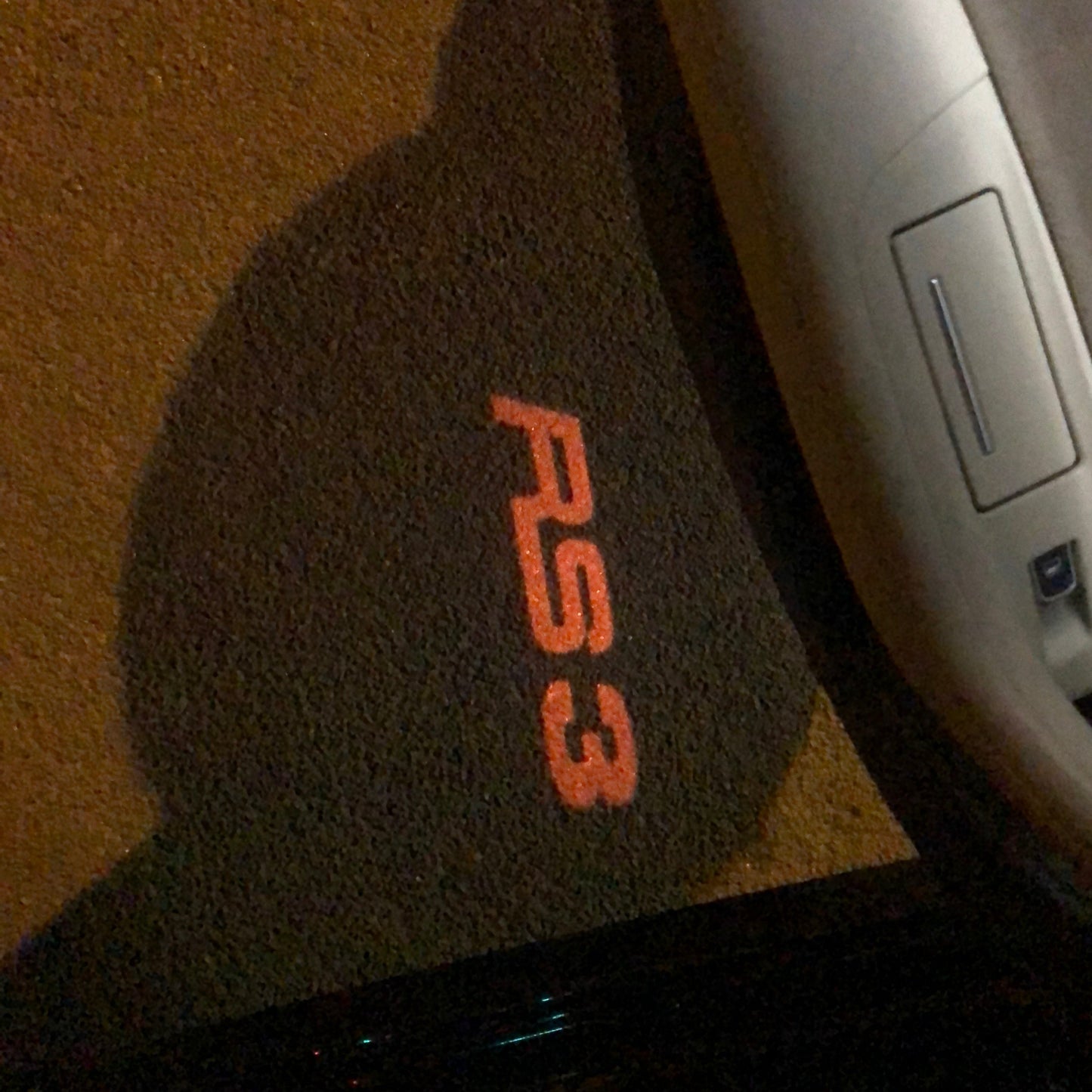AUDI RS3 LOGO PROJECTOT LIGHTS Nr.139 (quantity 1 = 2 Logo Films /2 door lights)