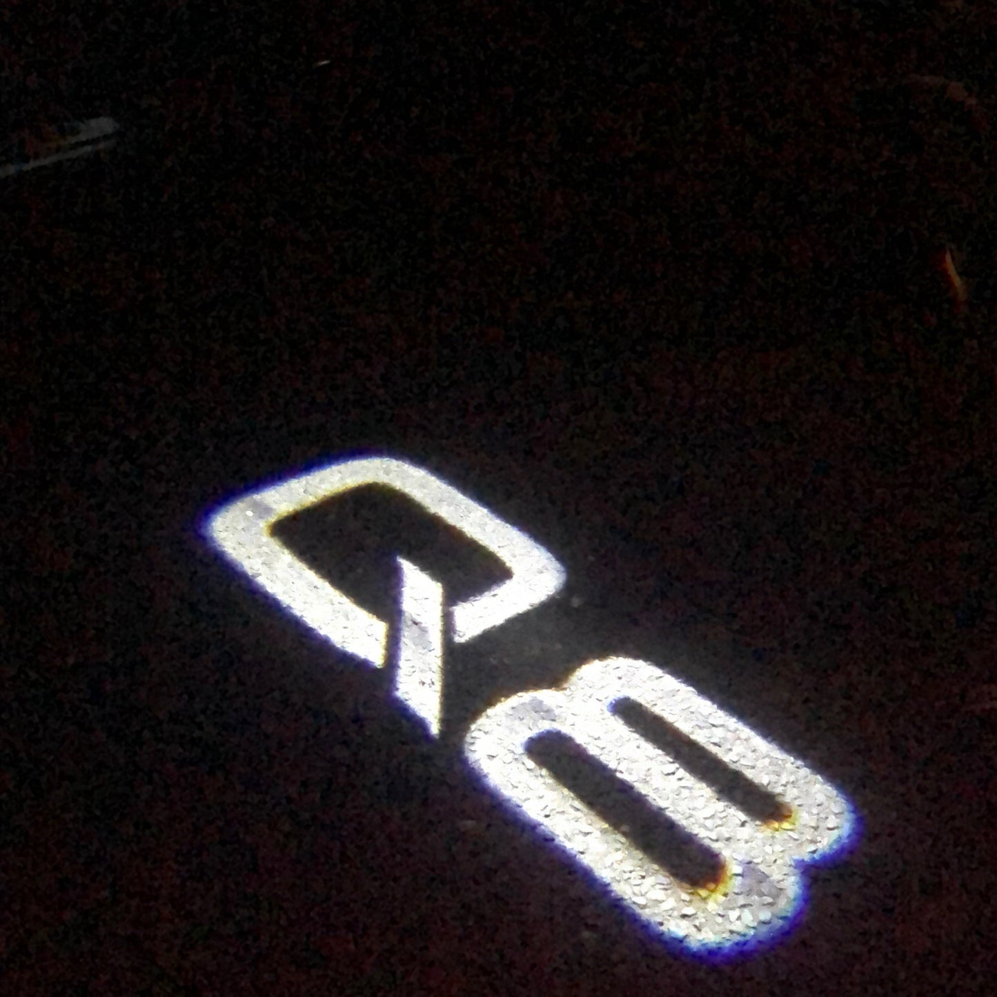 AUDI Q8 LOGO PROJECTOT LIGHTS Nr.102 (quantity 1 = 2 Logo Films /2 door lights)